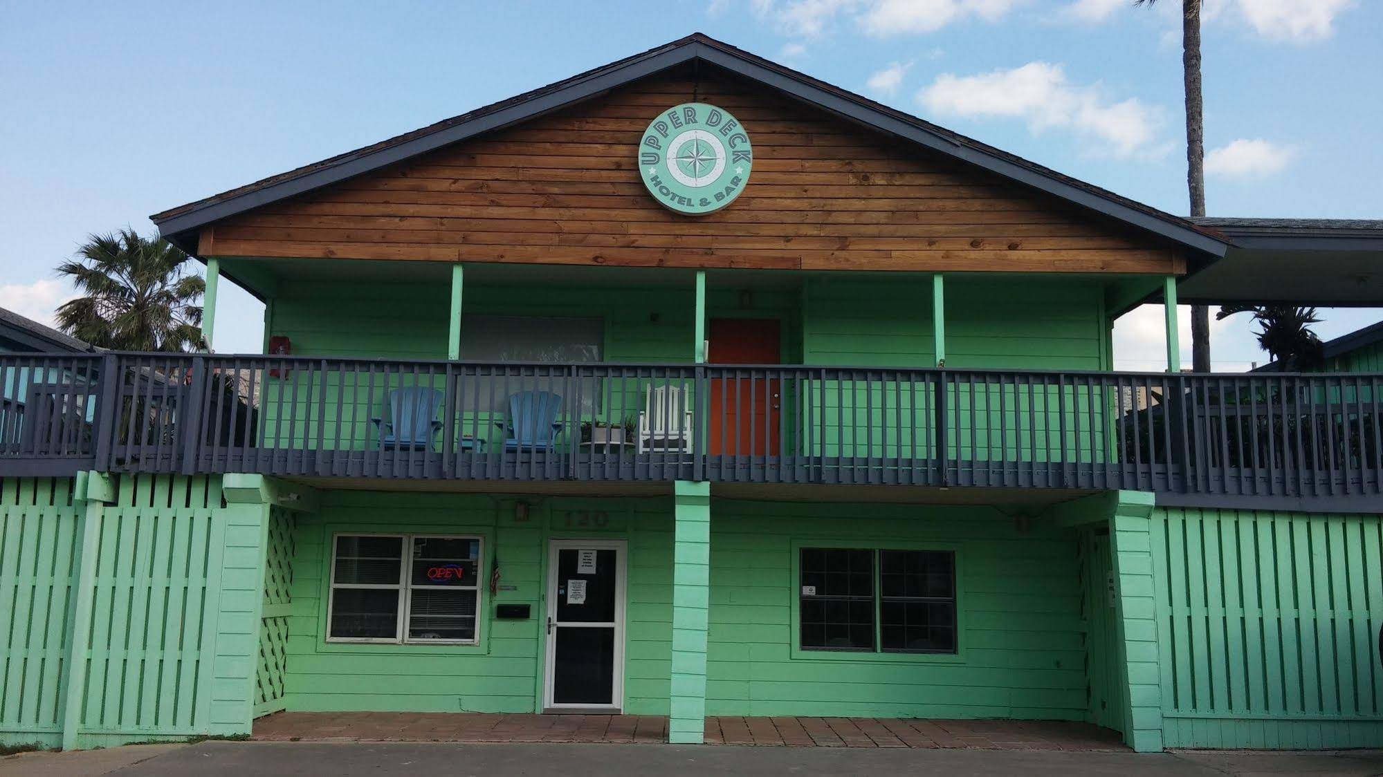 Upper Deck Hotel and Bar -Adults Only