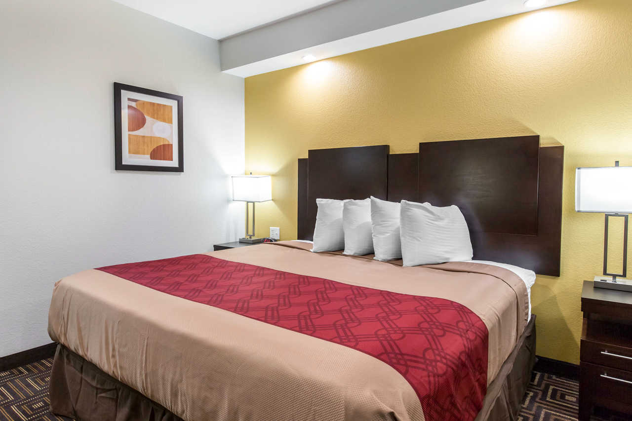 Scottish Inns & Suites