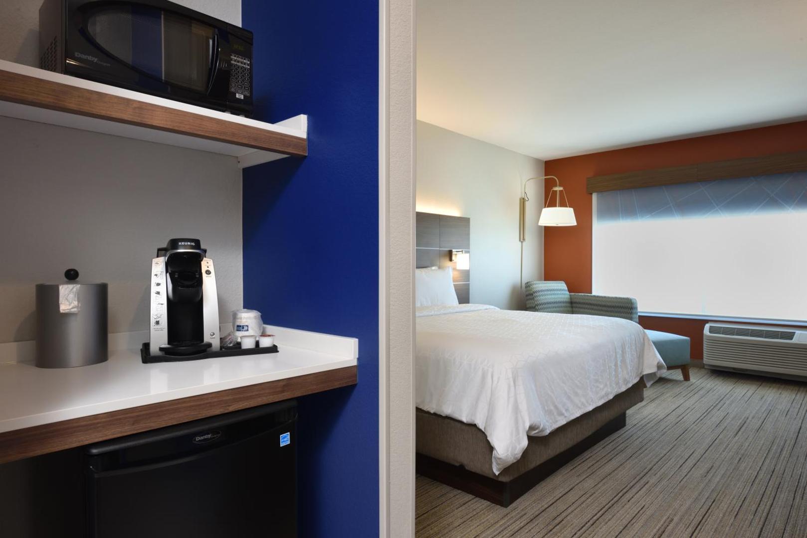 Holiday Inn Express & Suites Houston North - Woodlands Area