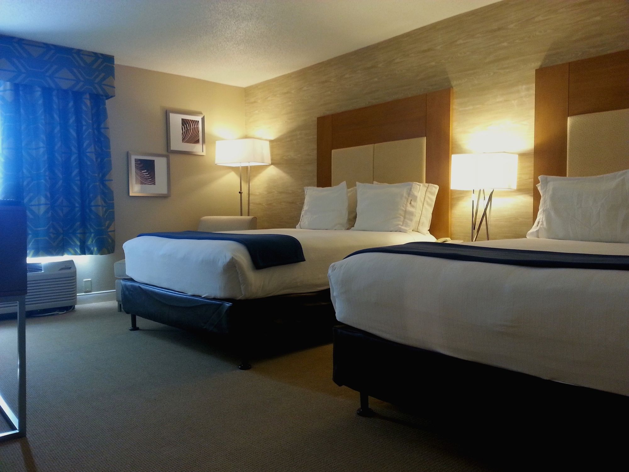 Holiday Inn & Suites Spring - The Woodlands Area