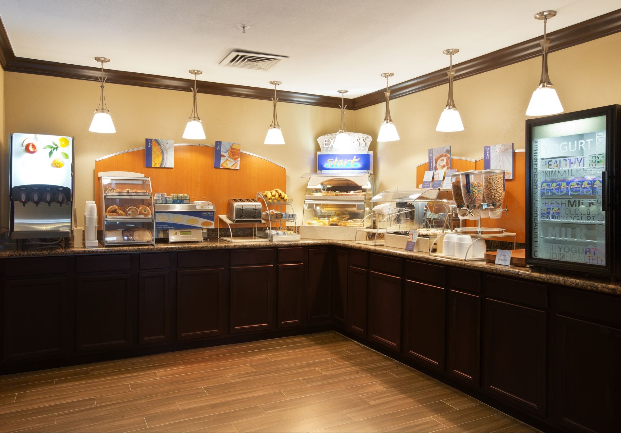 Holiday Inn & Suites Spring - The Woodlands Area