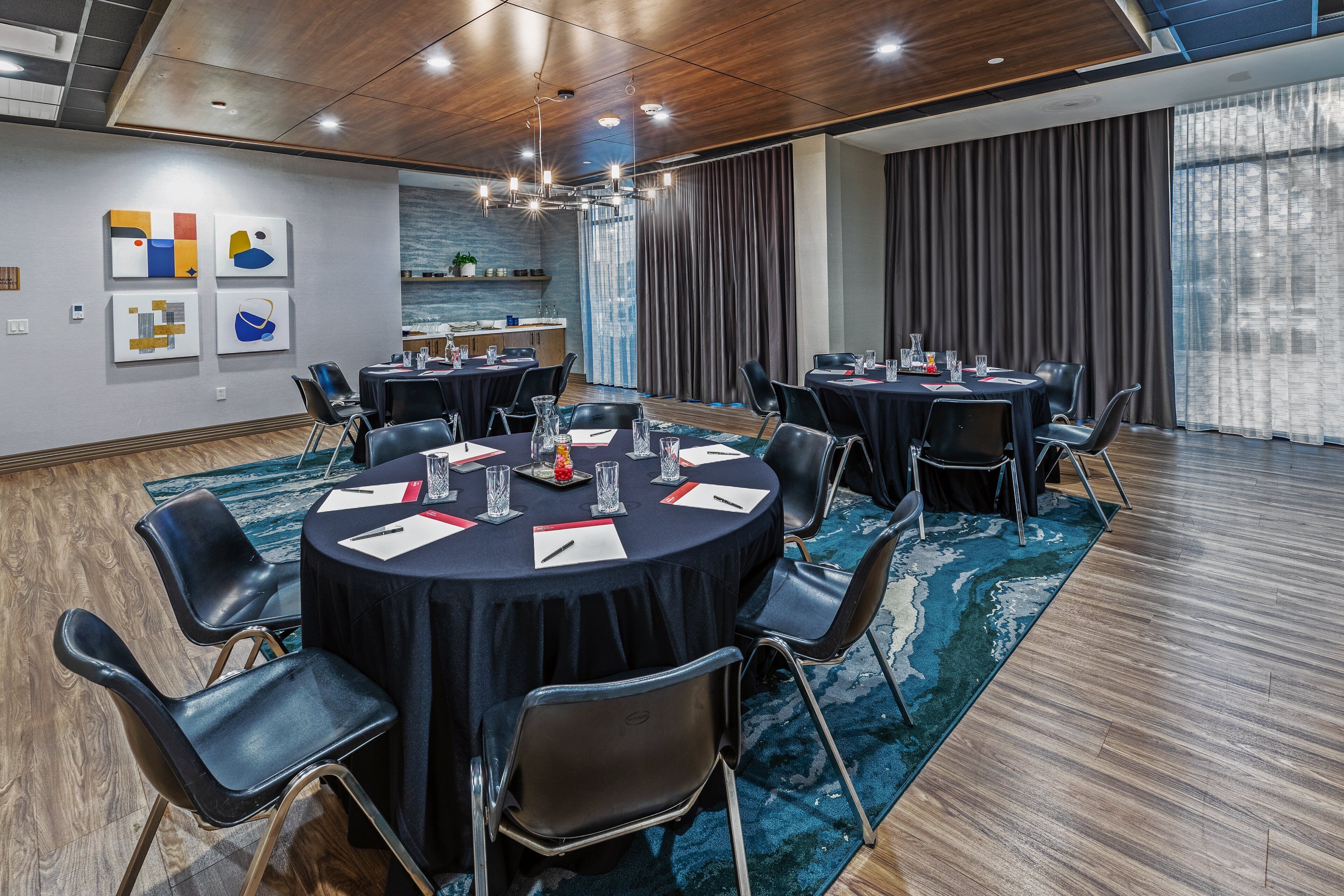 Hotel Indigo Spring – Woodlands Area