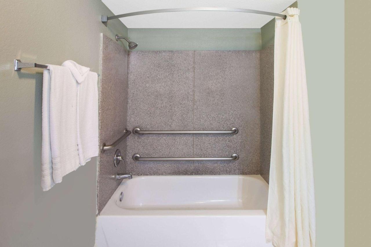 SureStay Hotel by Best Western Spring North Houston