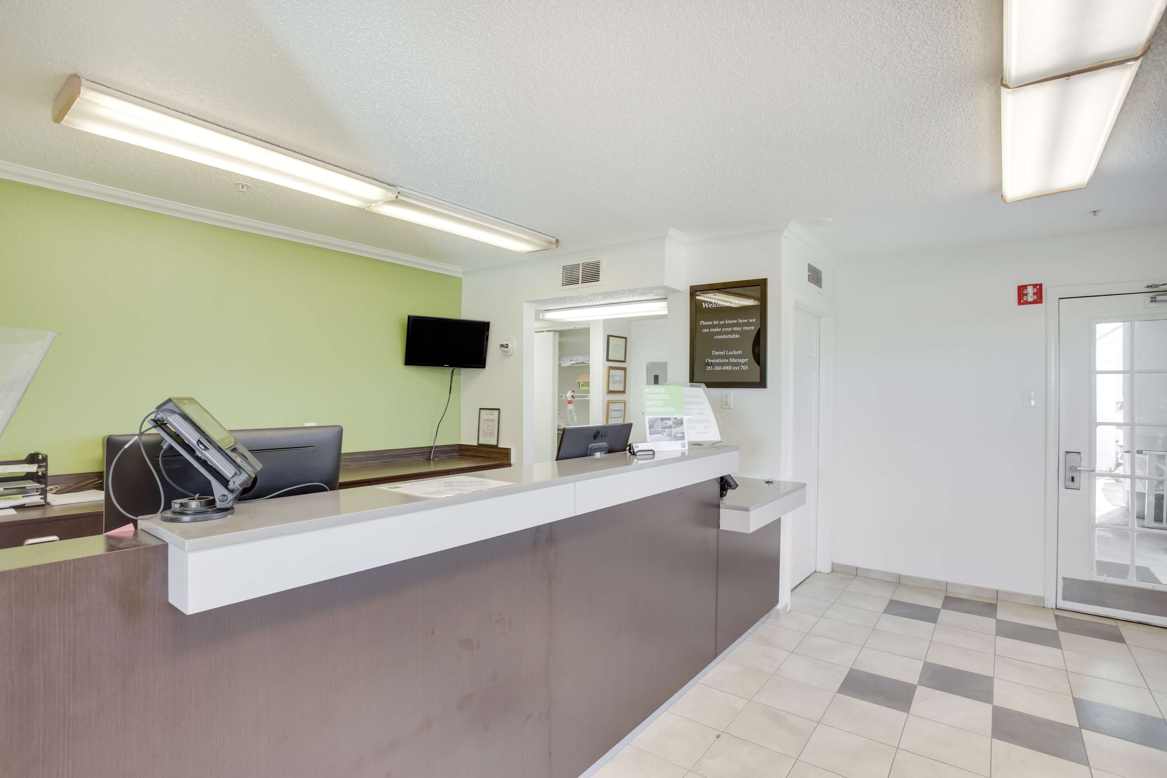 Studio 6 Houston - Sugarland