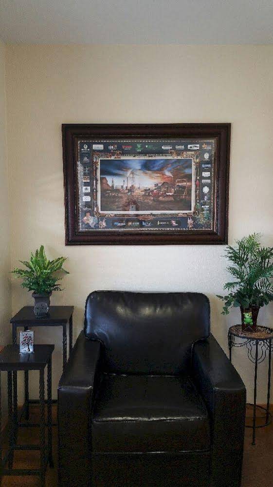 Texas Gold Lodges