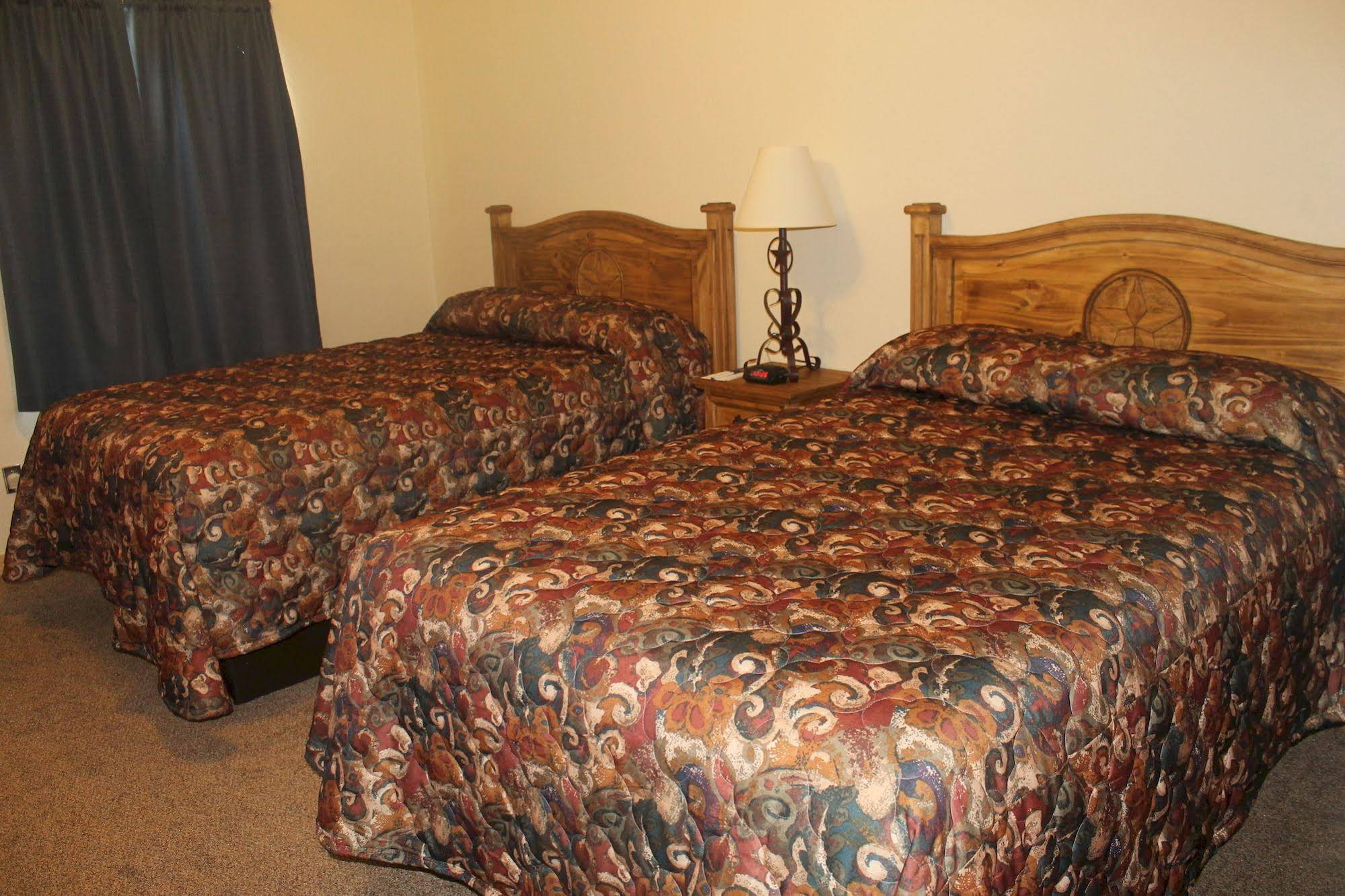 Texas Gold Lodges