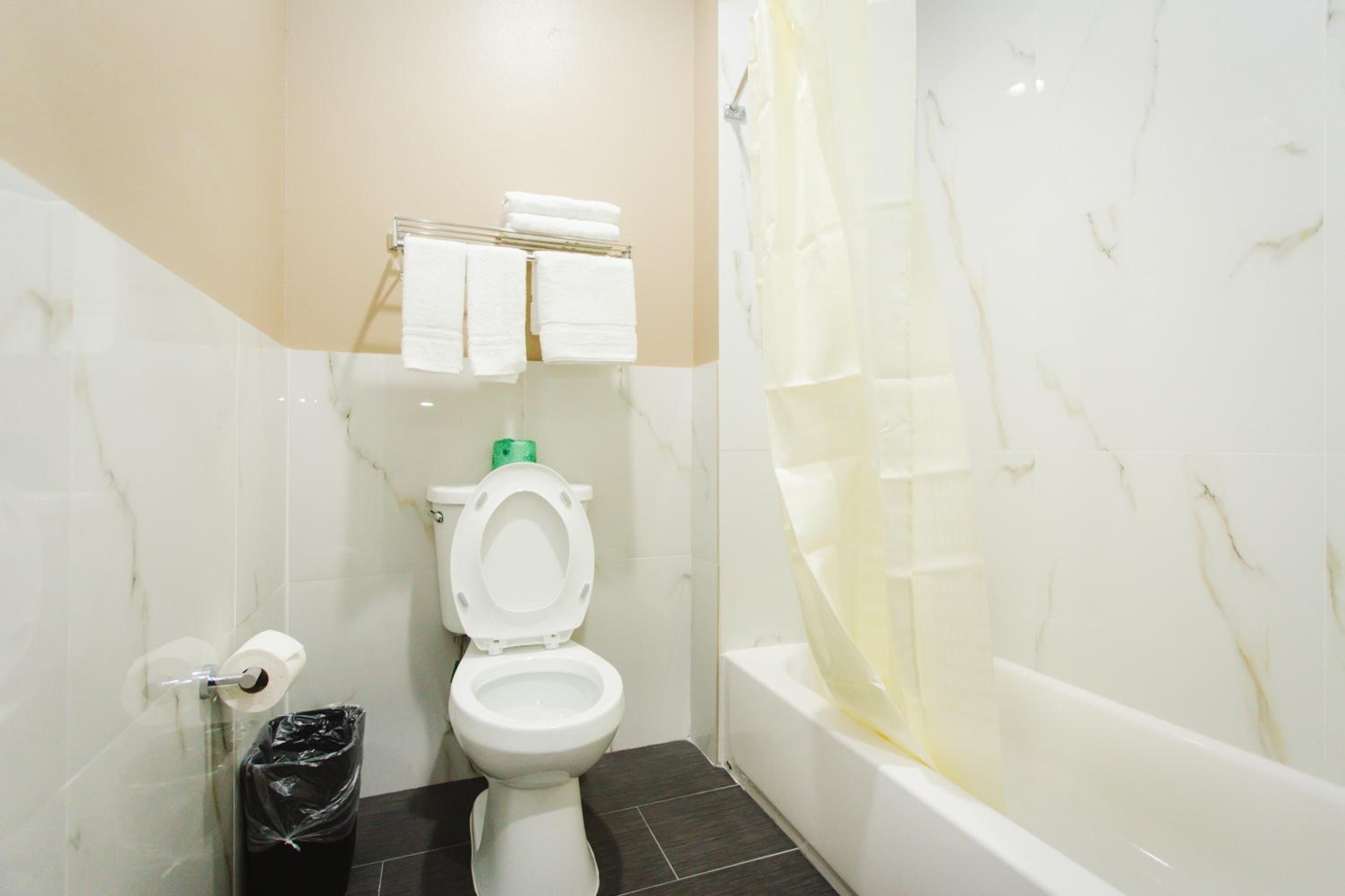 Budget Host Inn & Suites Sugar Land