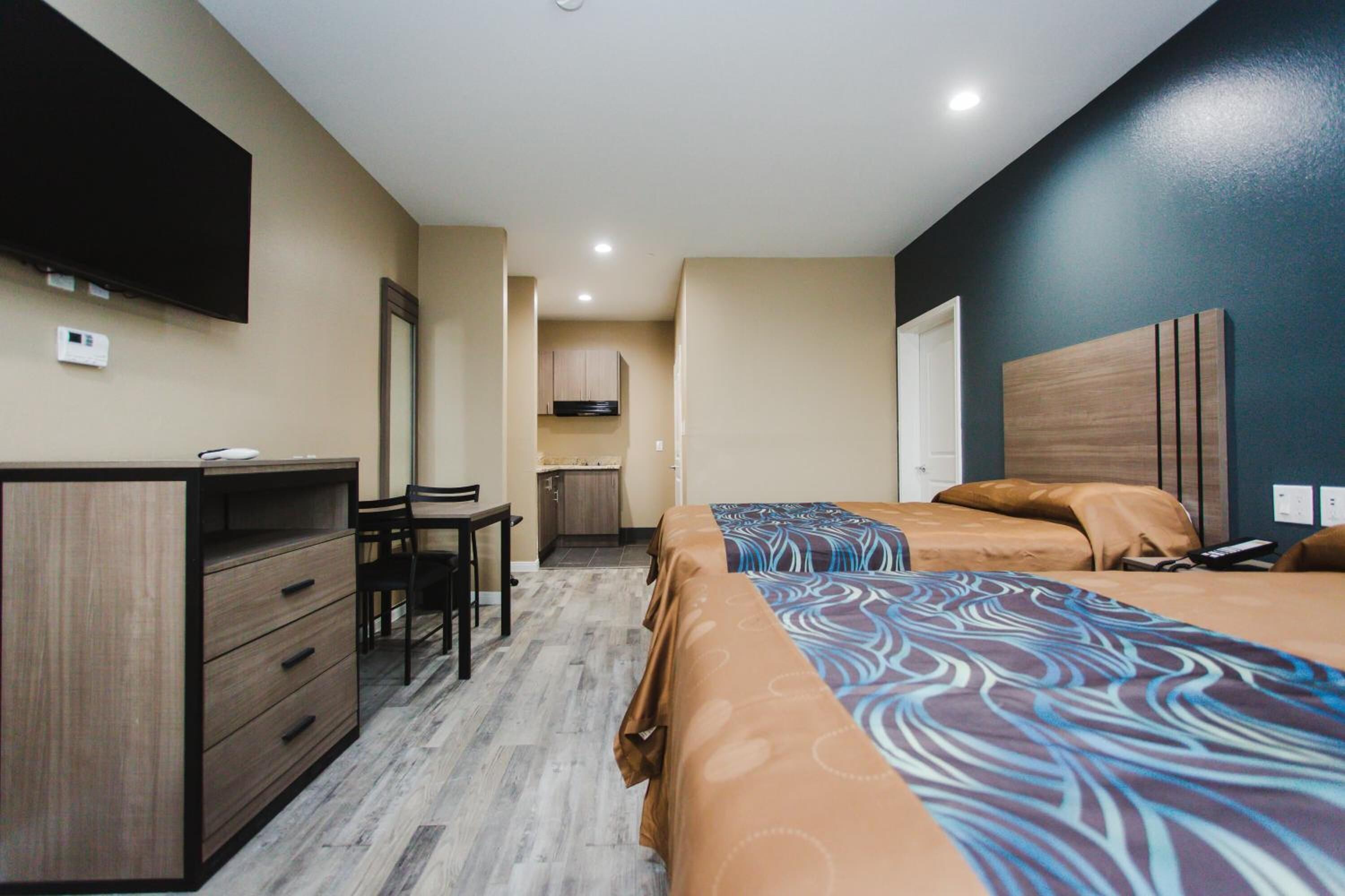 Budget Host Inn & Suites Sugar Land