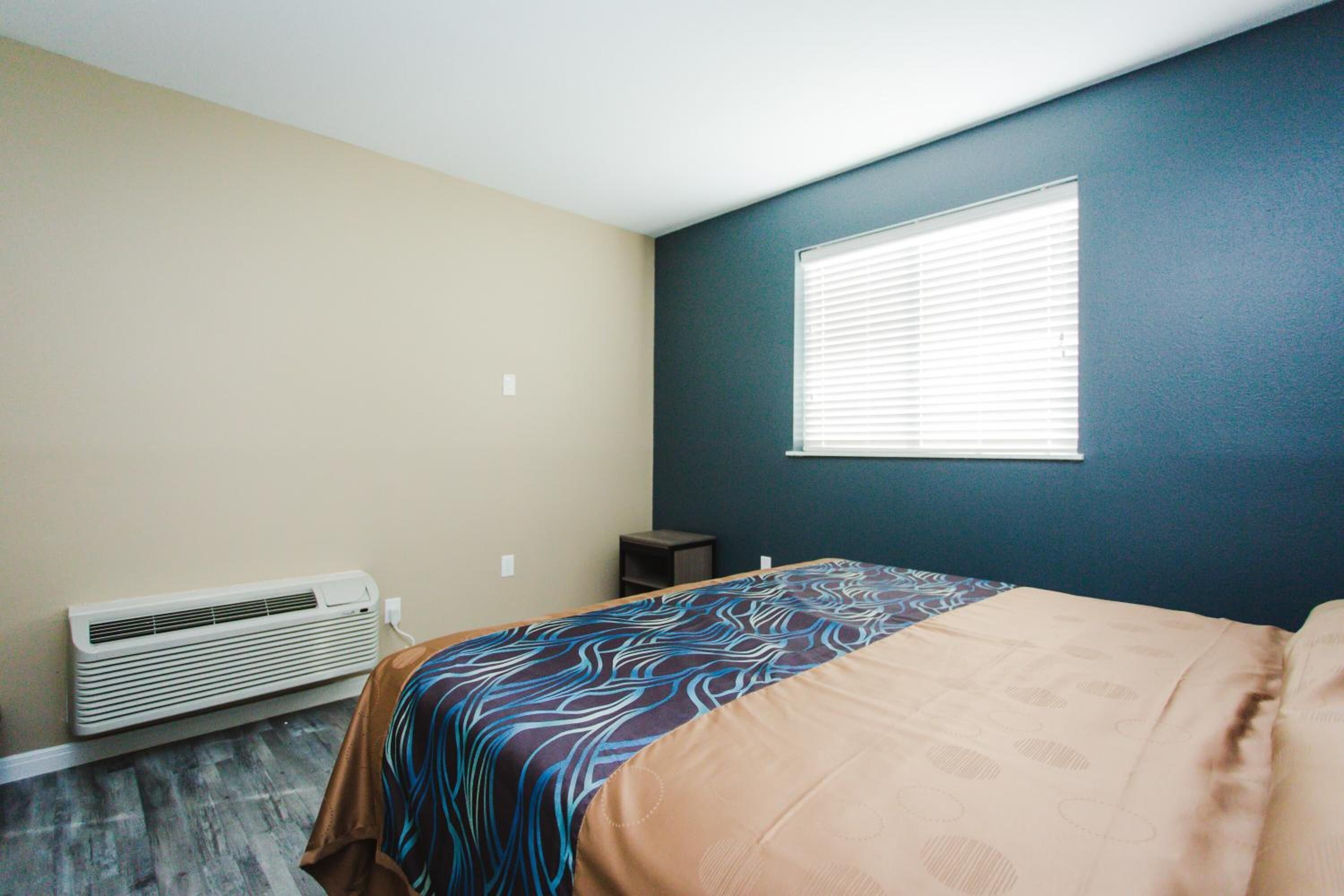 Budget Host Inn & Suites Sugar Land