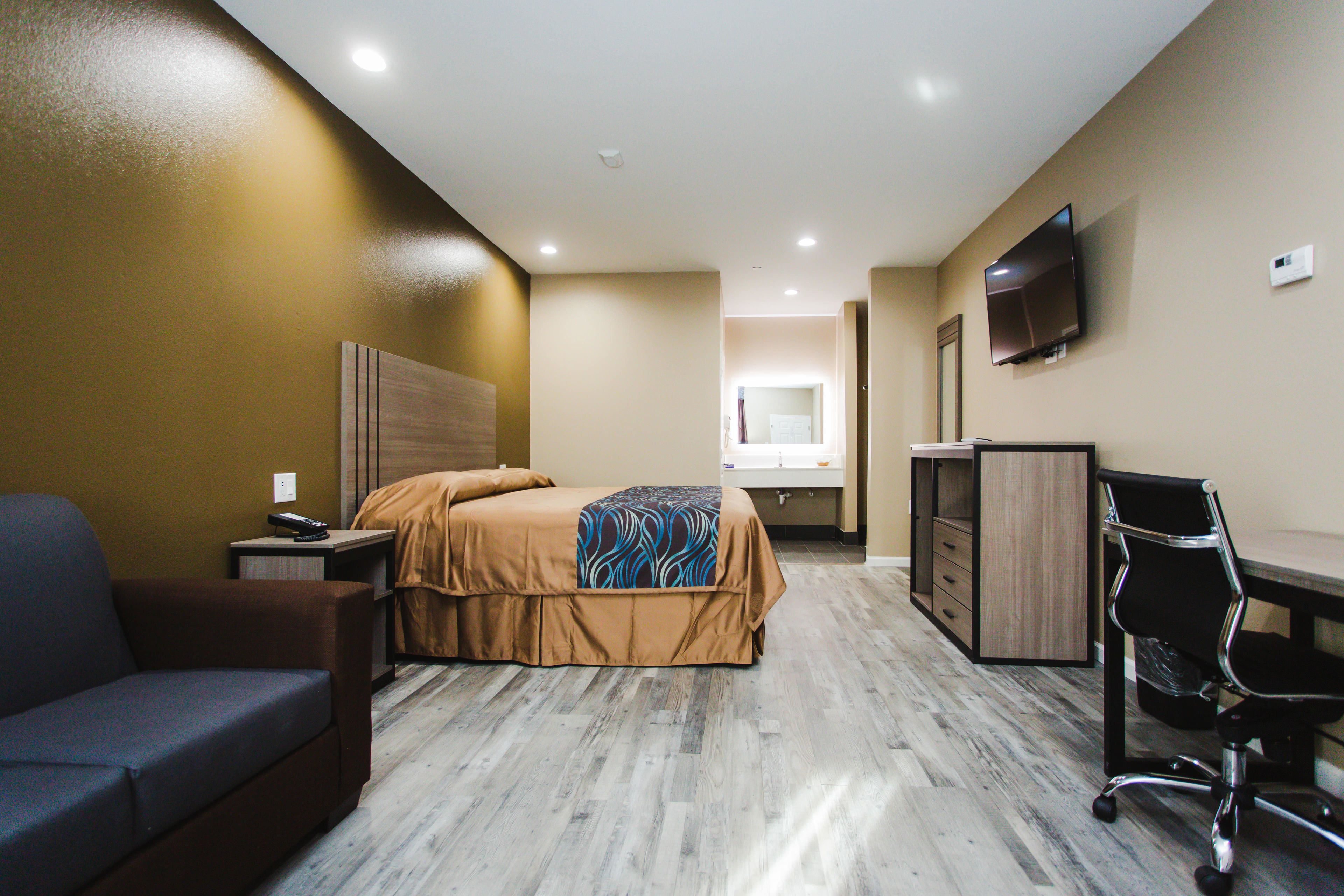 Budget Host Inn & Suites Sugar Land
