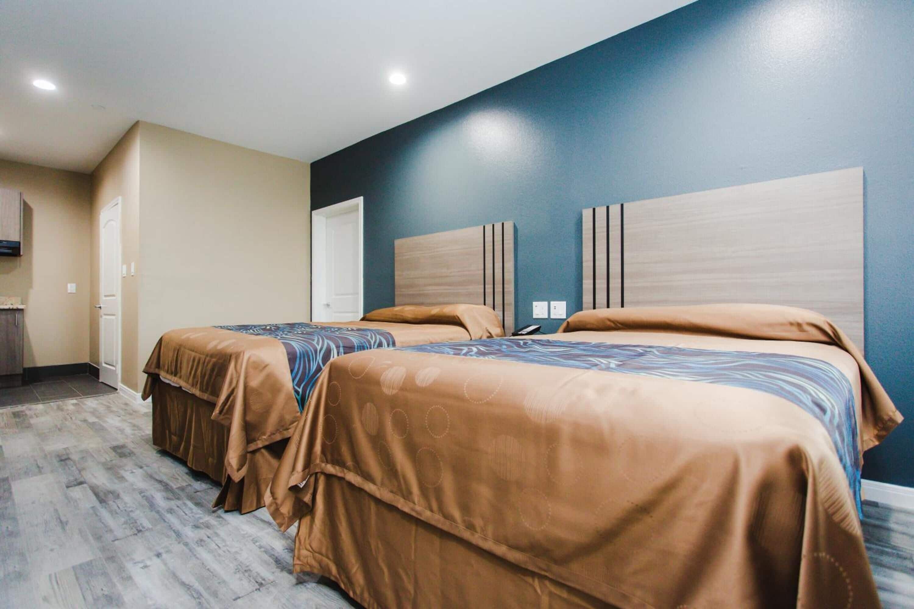 Budget Host Inn & Suites Sugar Land