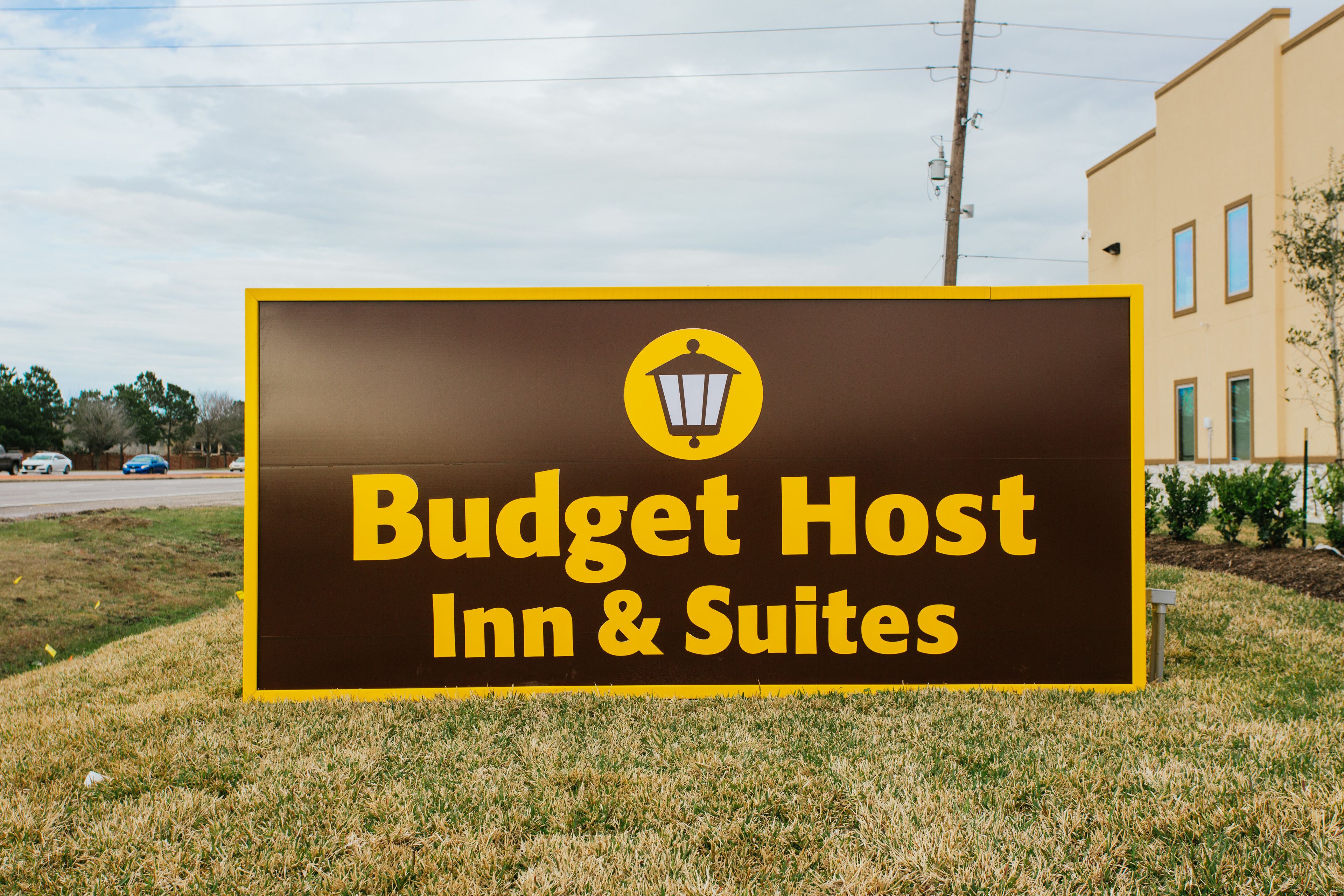 Budget Host Inn & Suites Sugar Land