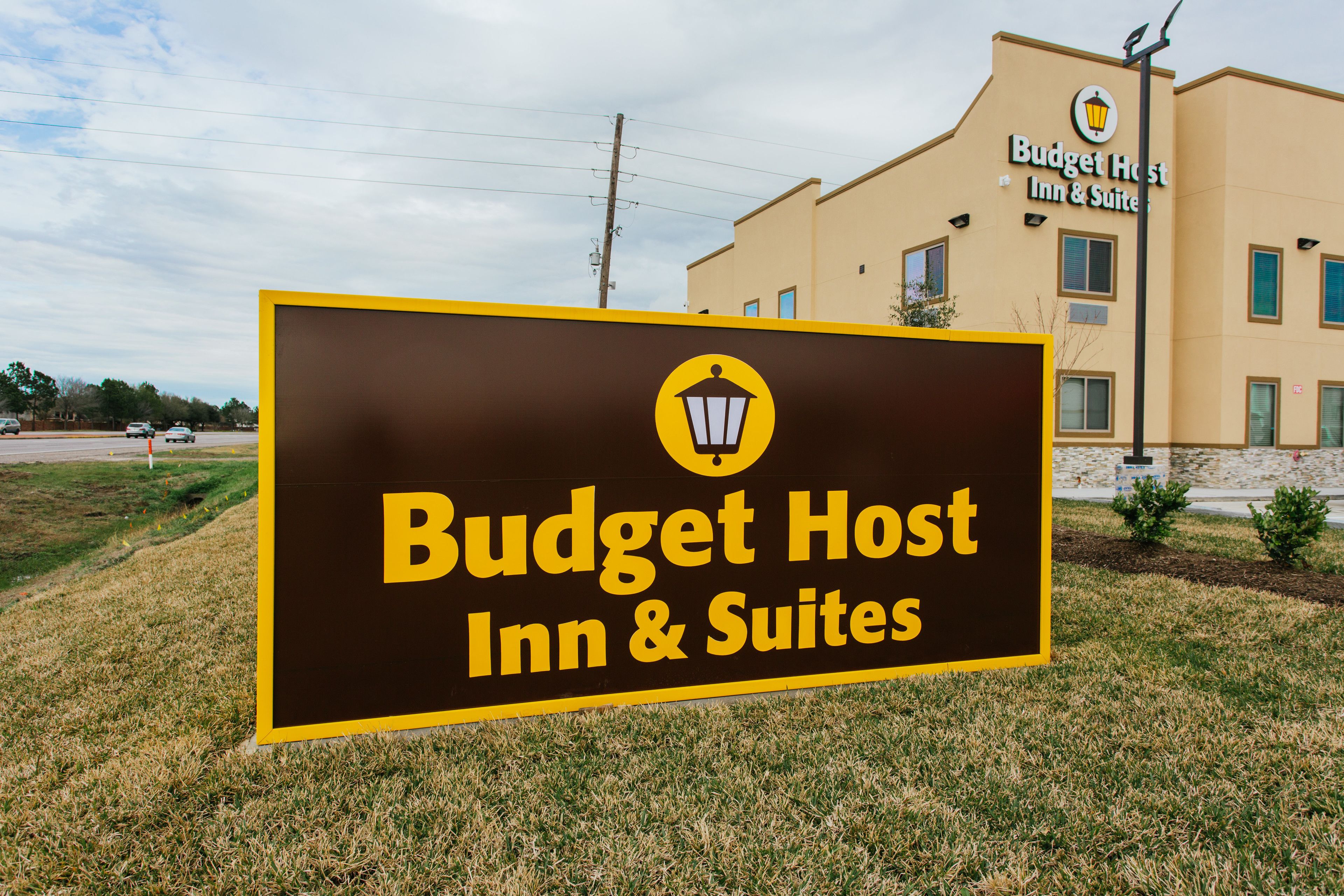 Budget Host Inn & Suites Sugar Land