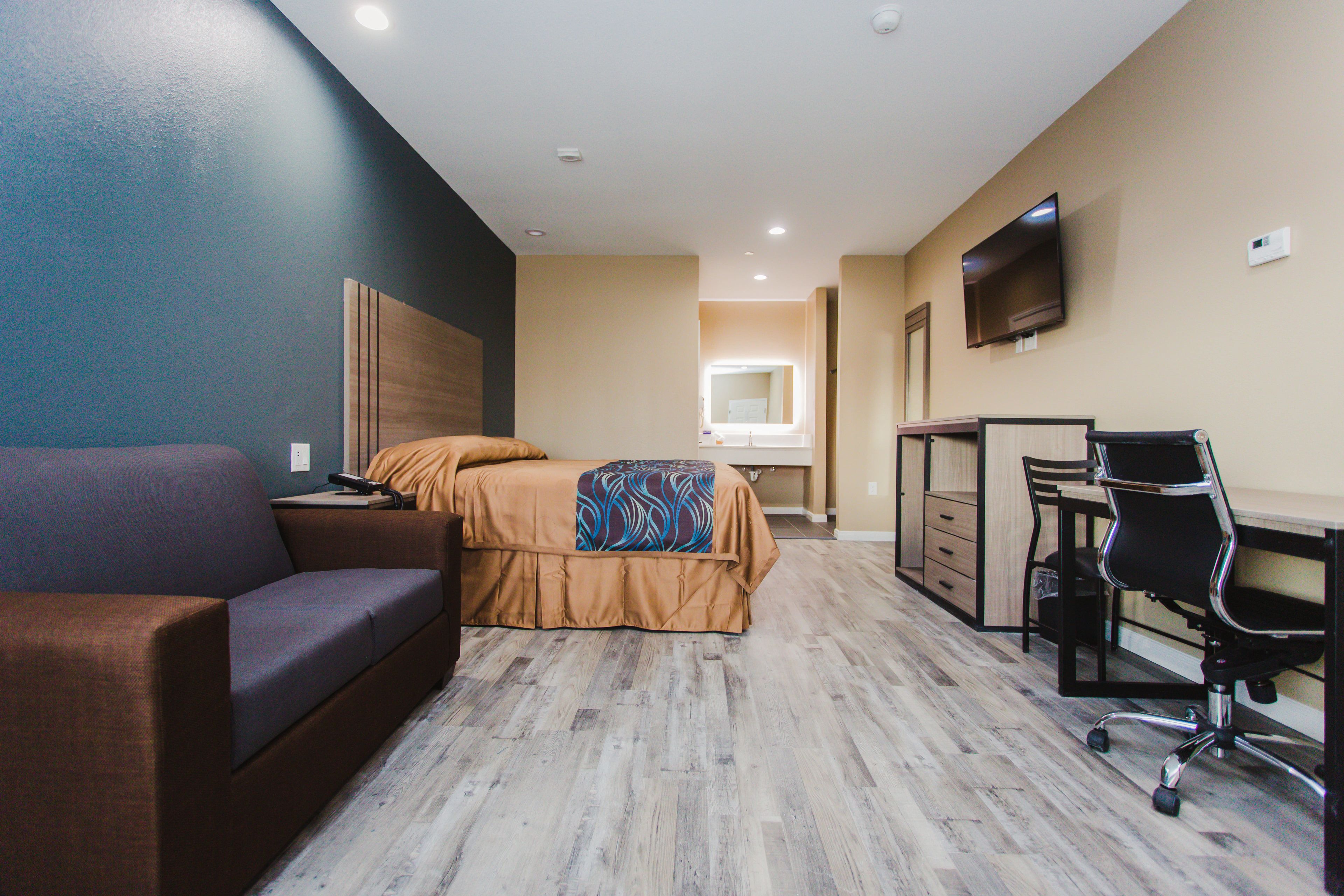 Budget Host Inn & Suites Sugar Land
