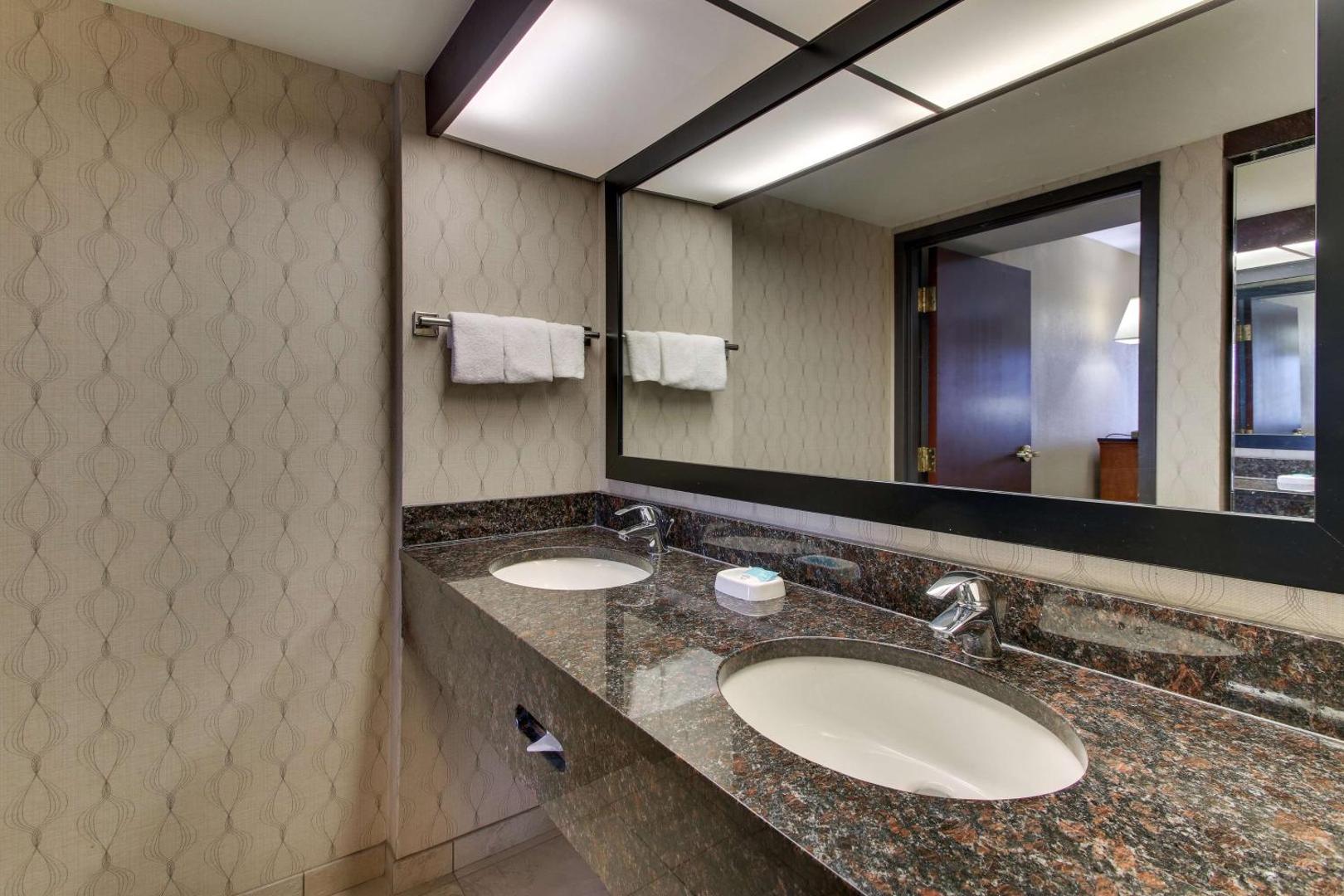 Heritage Inn Suites Houston Sugar Land, Trademark by Wyndham