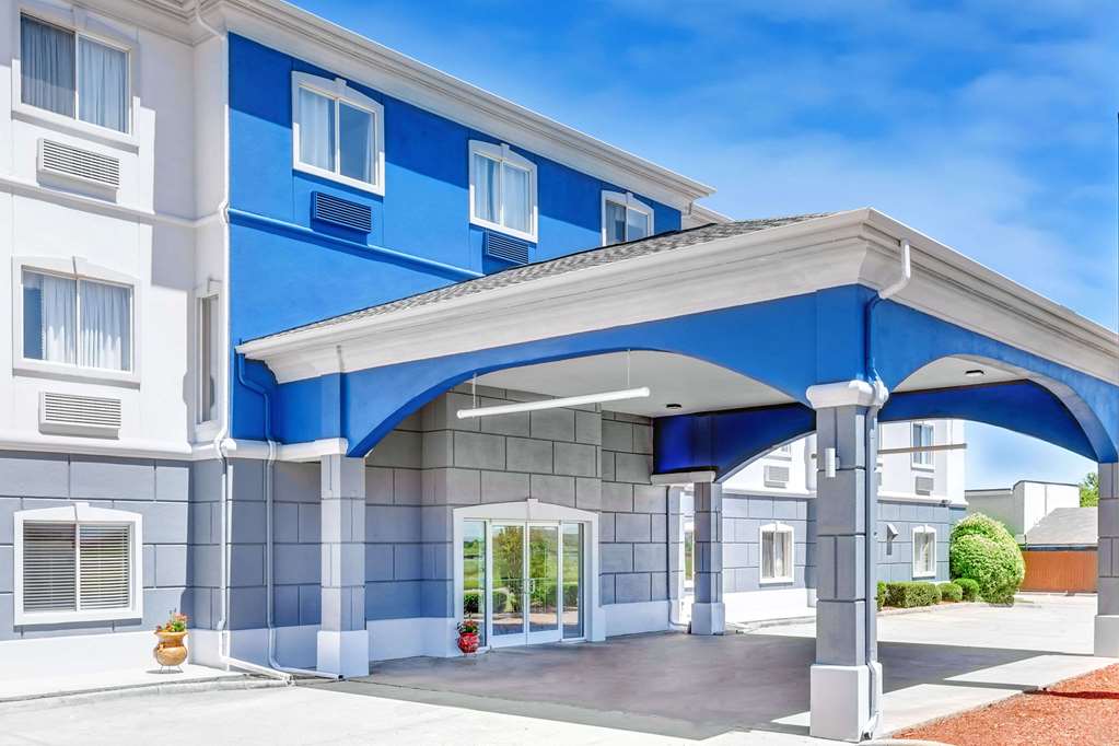 Holiday Inn Express & Suites Sulphur Springs