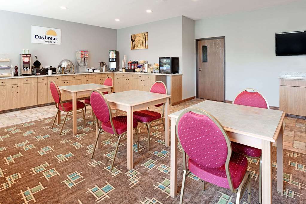 Holiday Inn Express & Suites Sulphur Springs