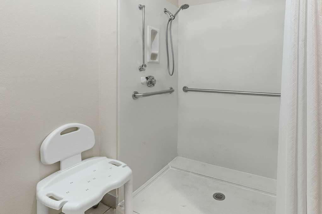 Holiday Inn Express & Suites Sulphur Springs