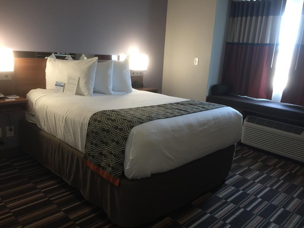 Microtel Inn and Suites by Wyndham Sweetwater