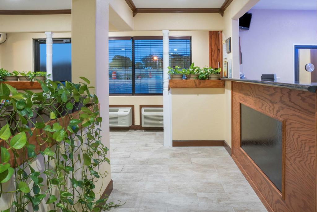 Days Inn by Wyndham Temple