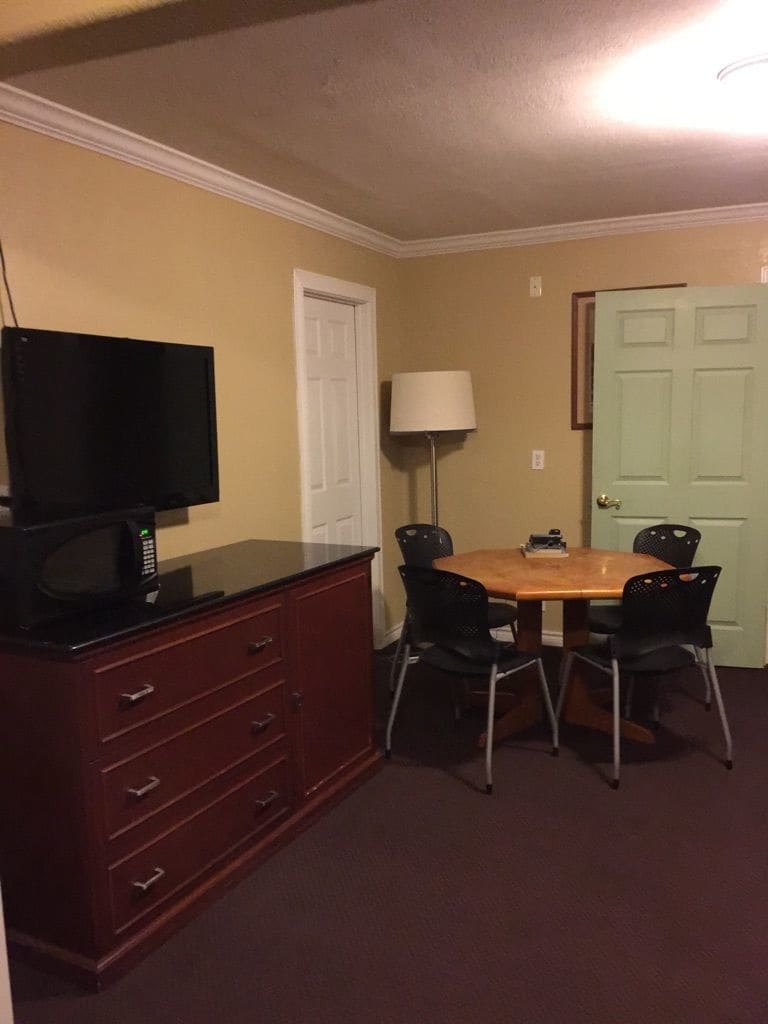 Ranch House Inn & Suites