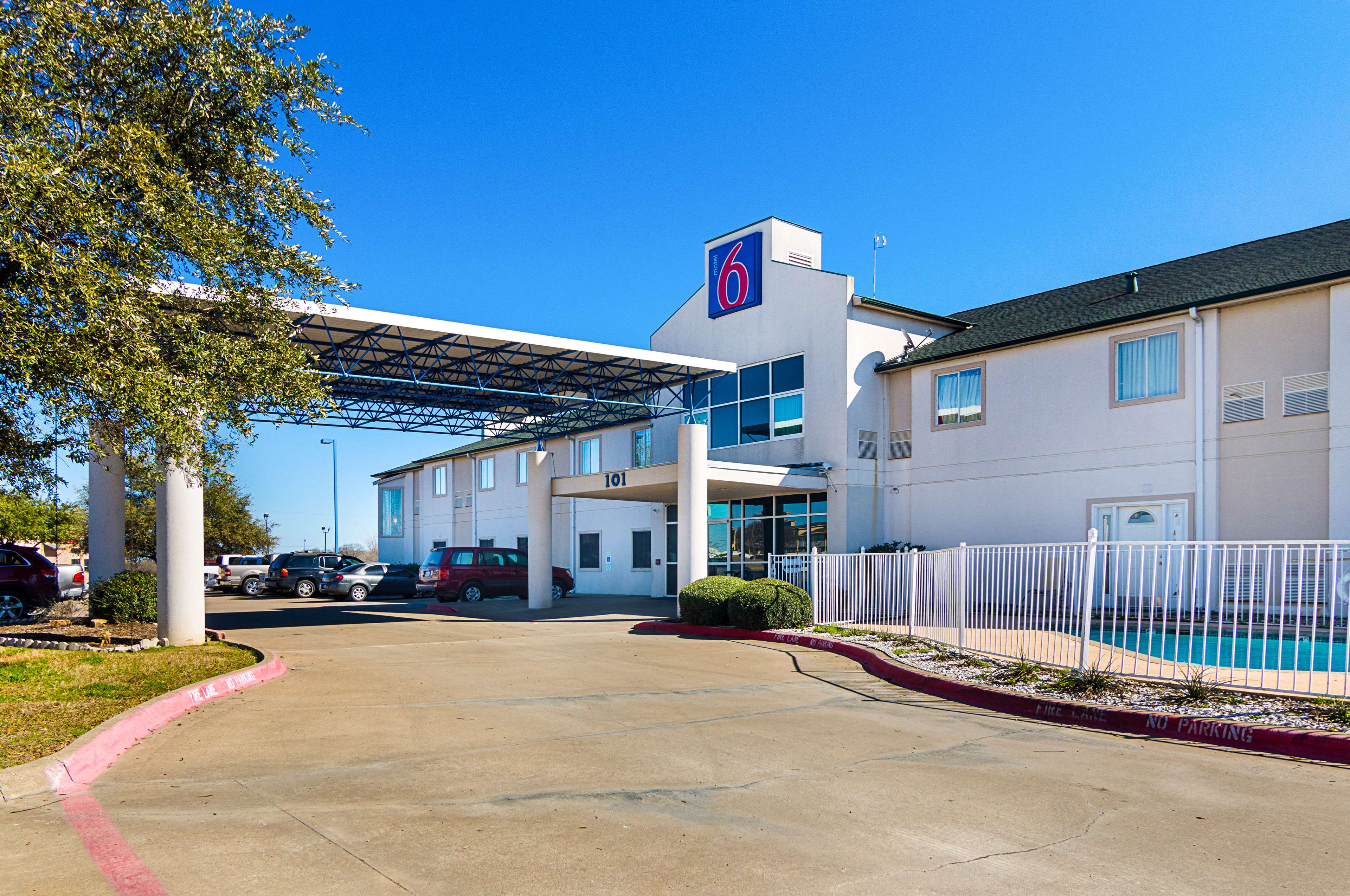 Motel 6 Terrell
