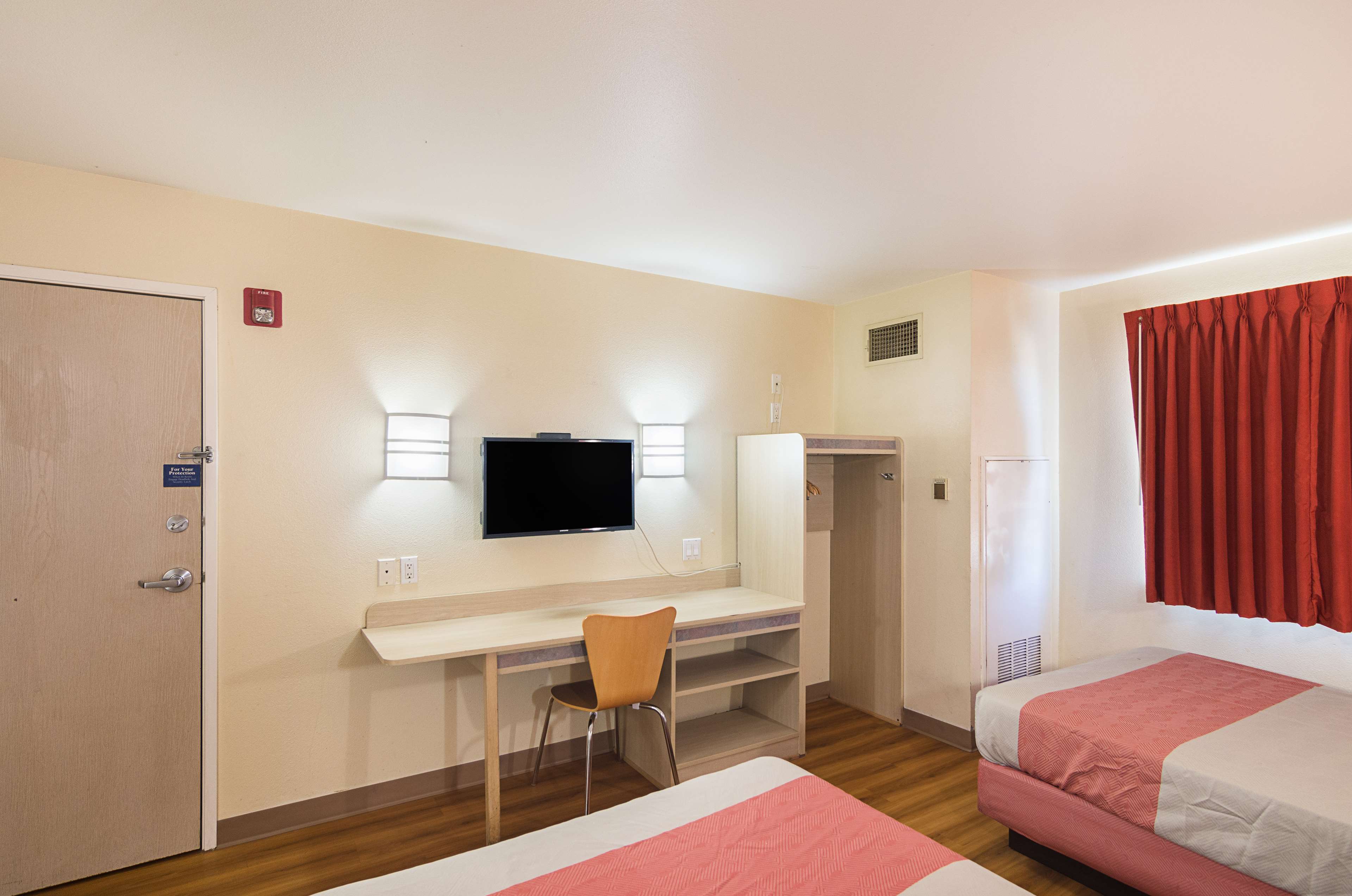 Motel 6 Terrell