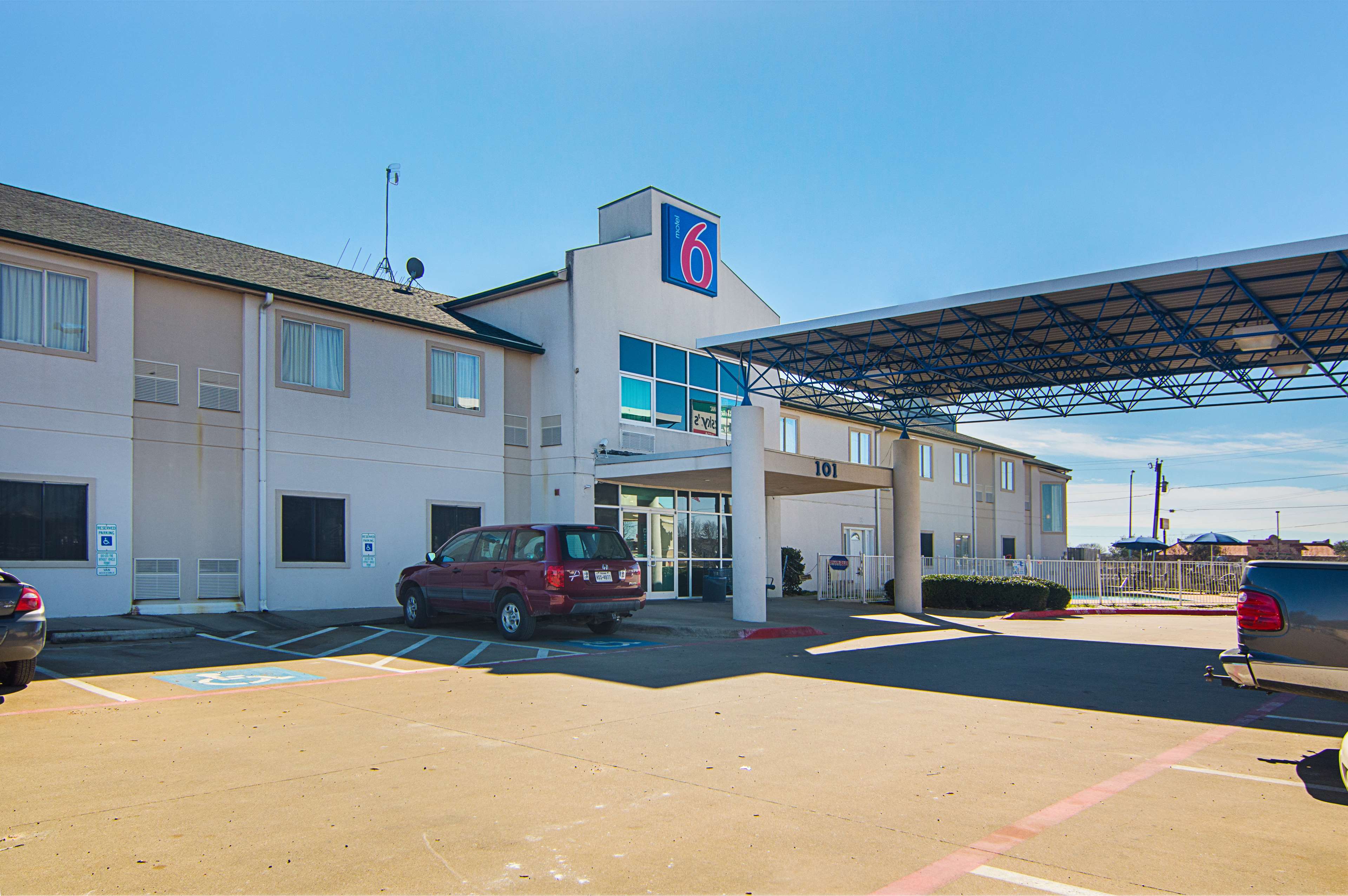 Motel 6 Terrell