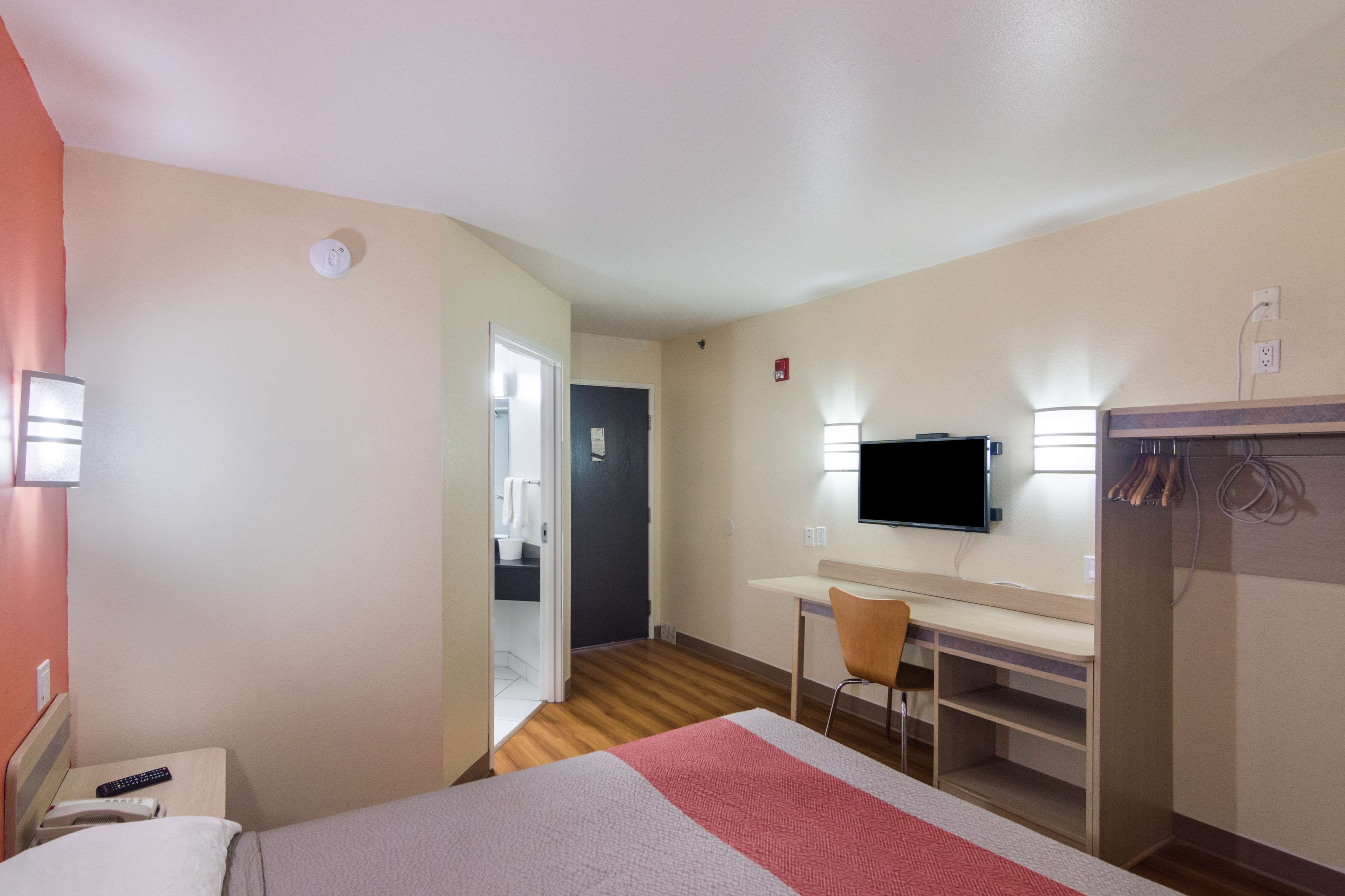 Motel 6 Terrell