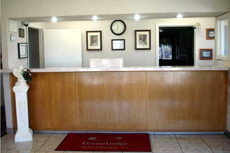 Econo Lodge Texarkana I-30