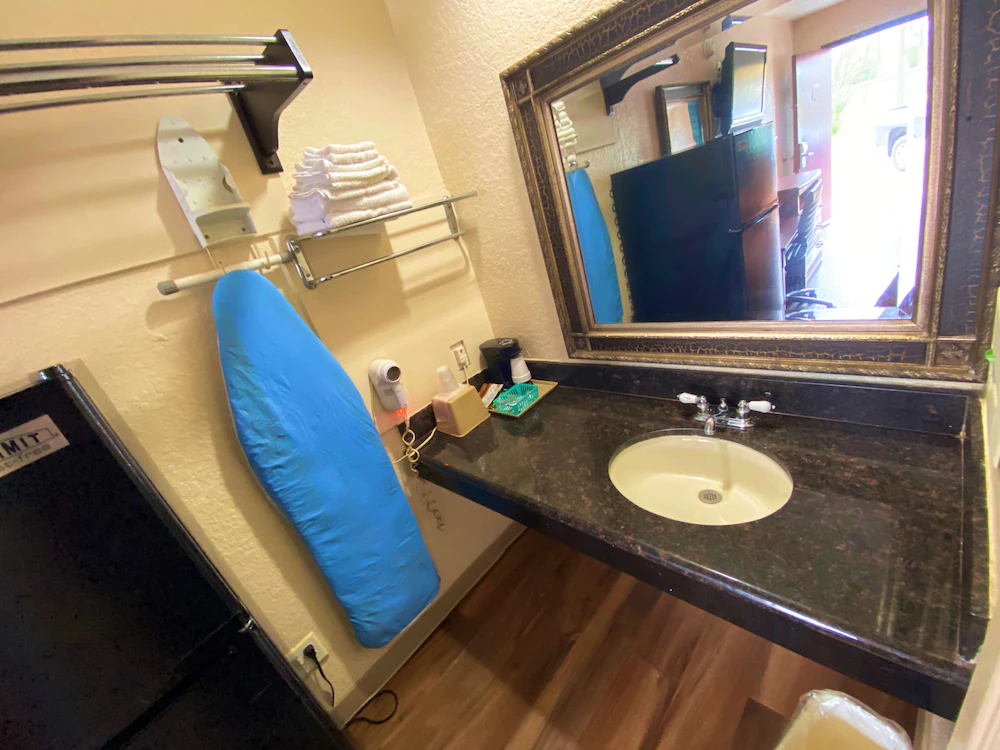 Economy Lodge Texas City