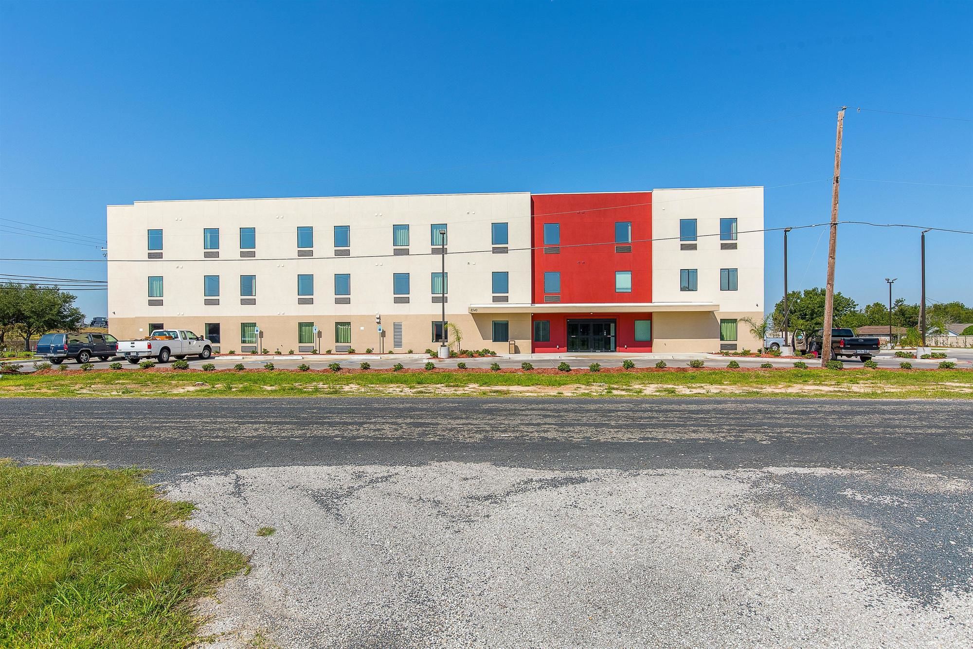 Motel 6 Texas City, TX - I-45 South