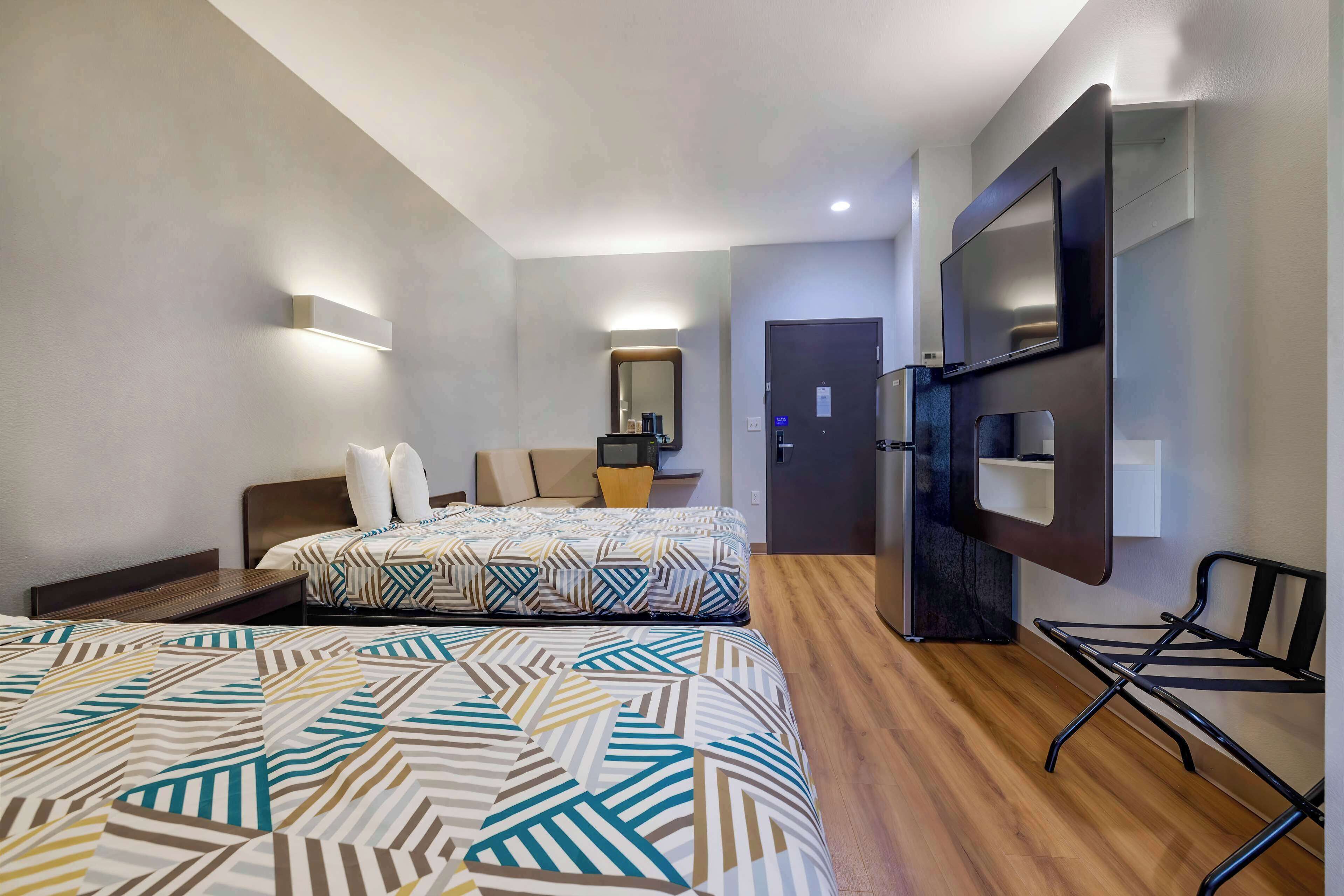 Studio 6 Suites Texas City, TX – I-45 South