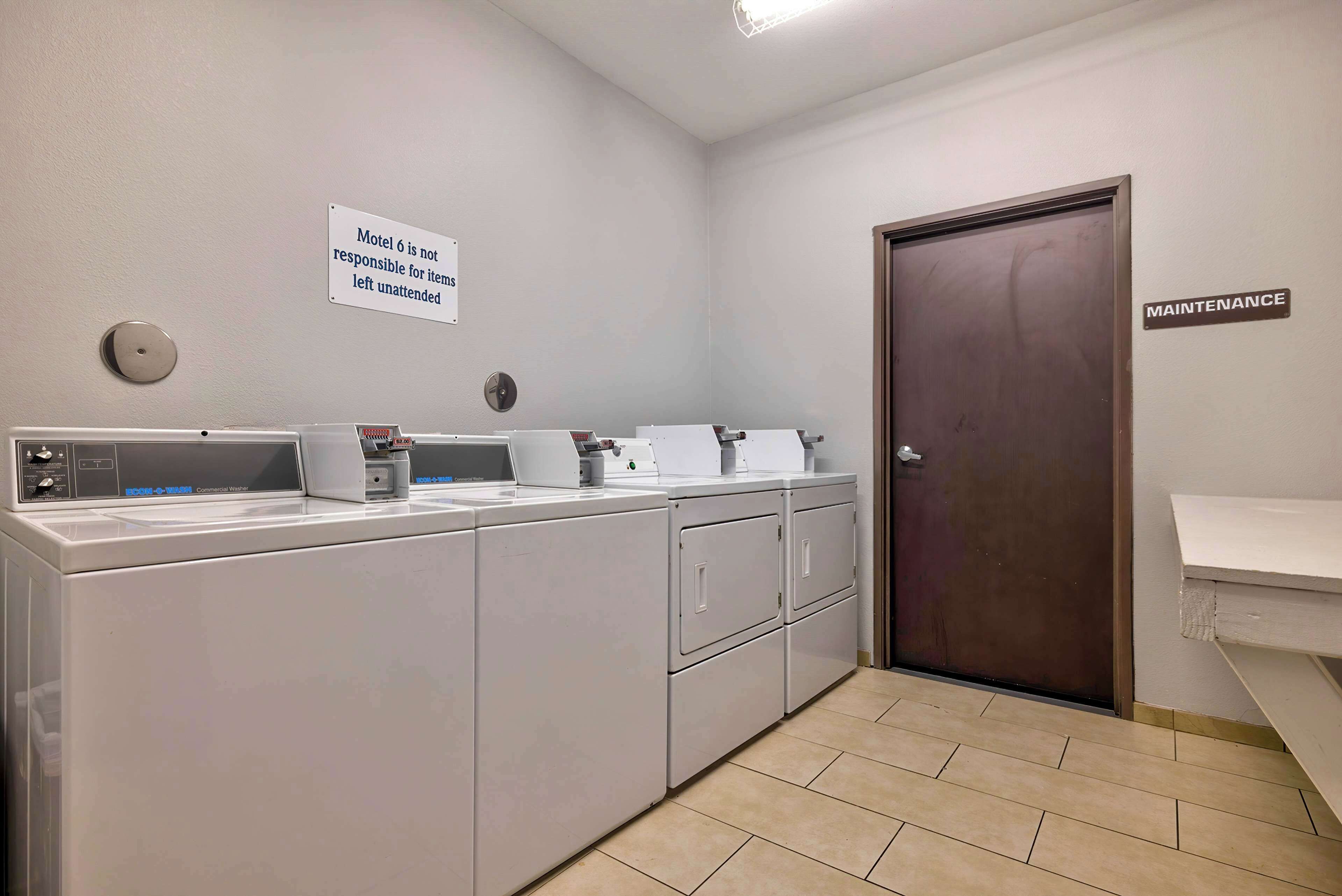 Studio 6 Suites Texas City, TX – I-45 South