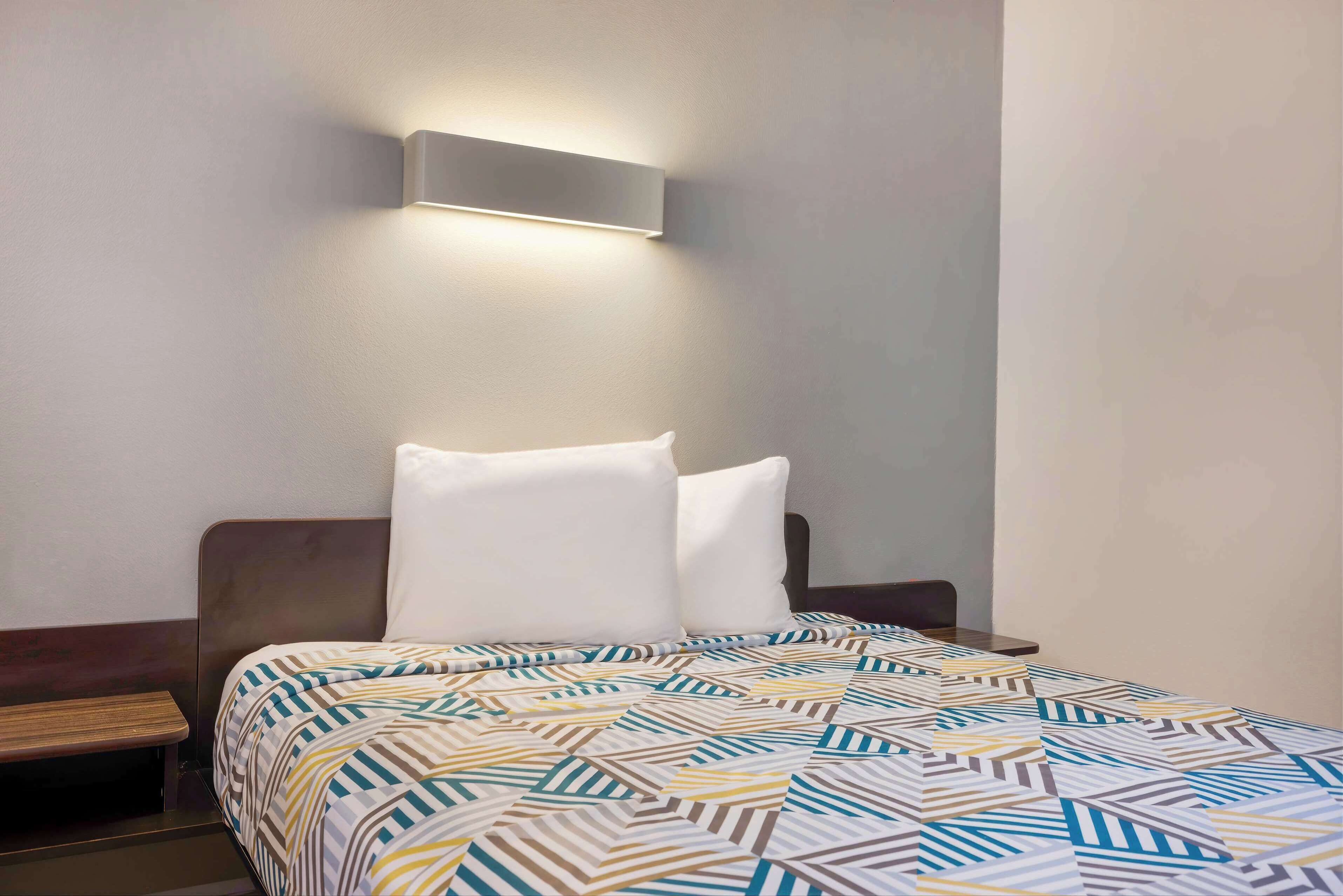 Studio 6 Suites Texas City, TX – I-45 South
