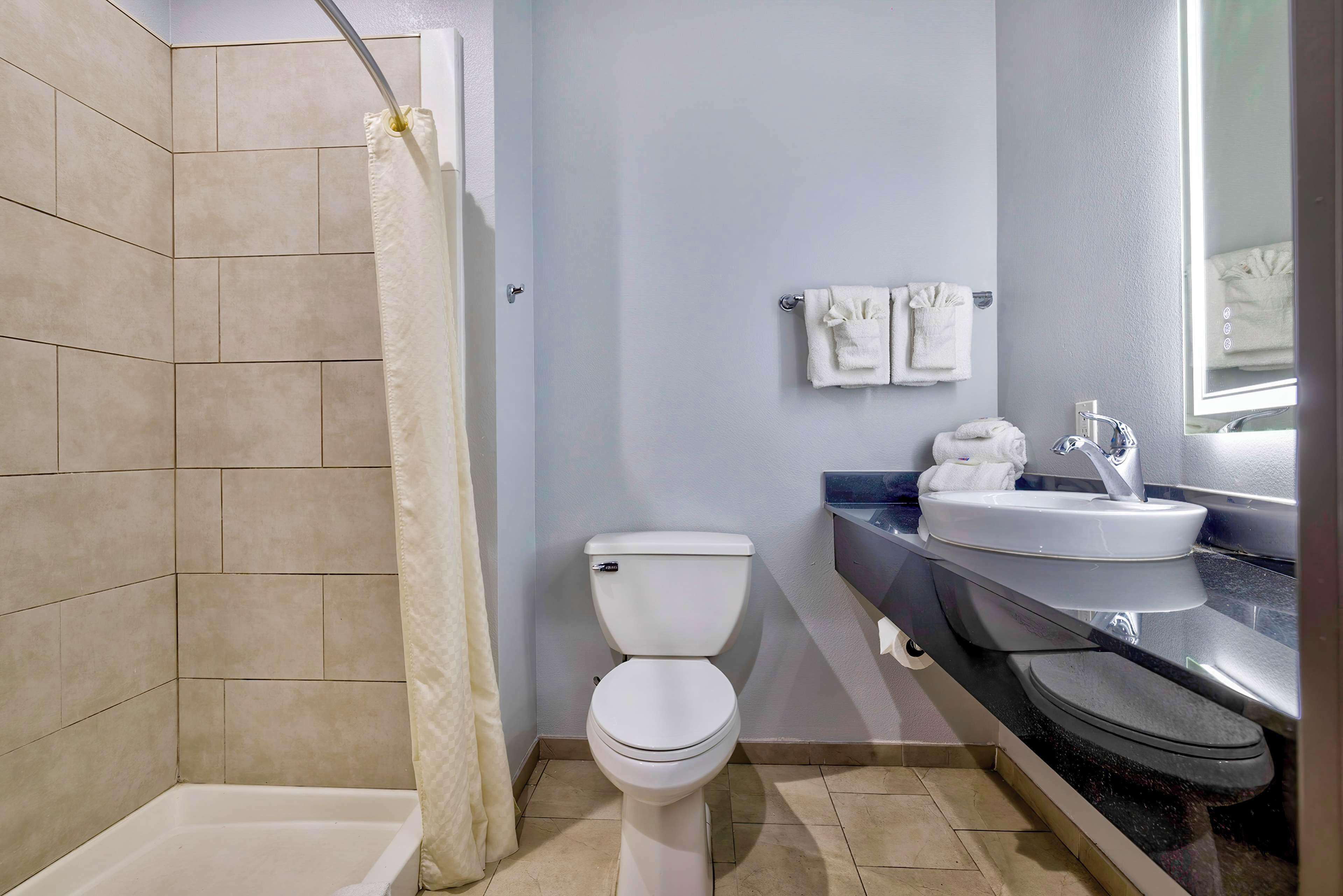 Studio 6 Suites Texas City, TX – I-45 South