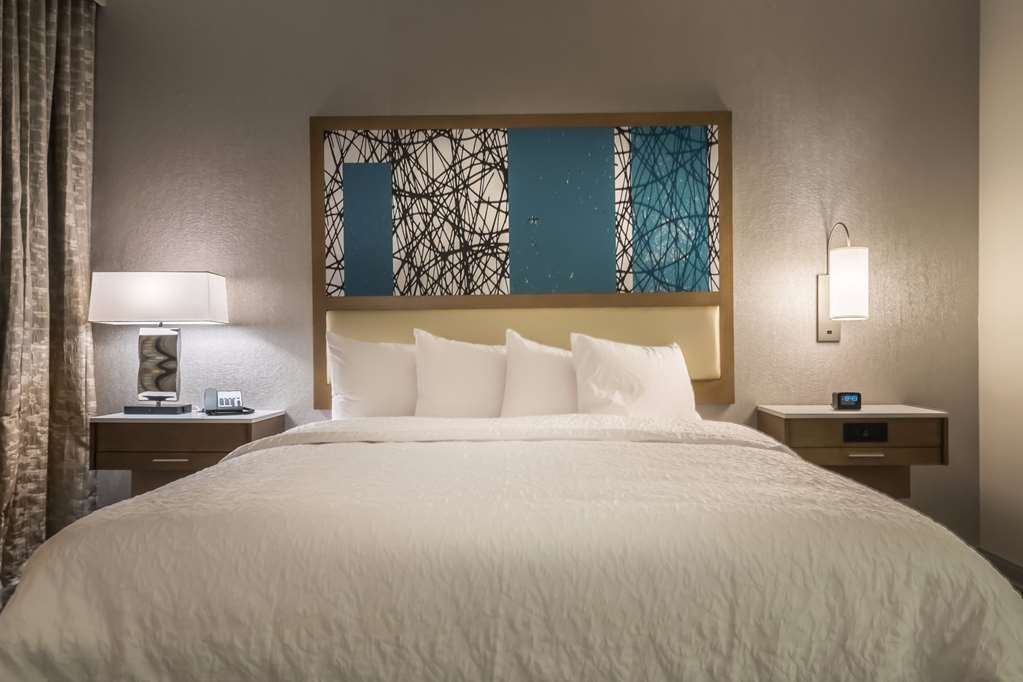 Hampton Inn & Suites Dallas The Colony