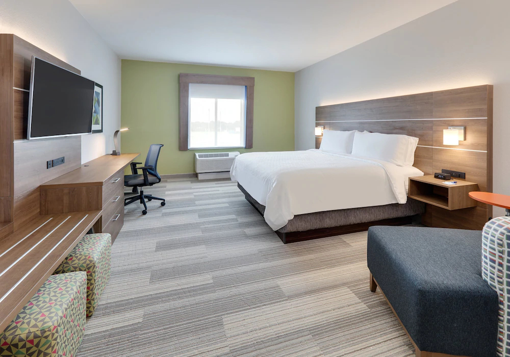 Holiday Inn Express & Suites Plano The Colony