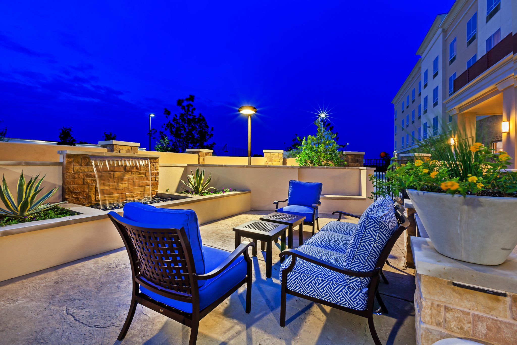 Clarion Hotel The Colony Plano West