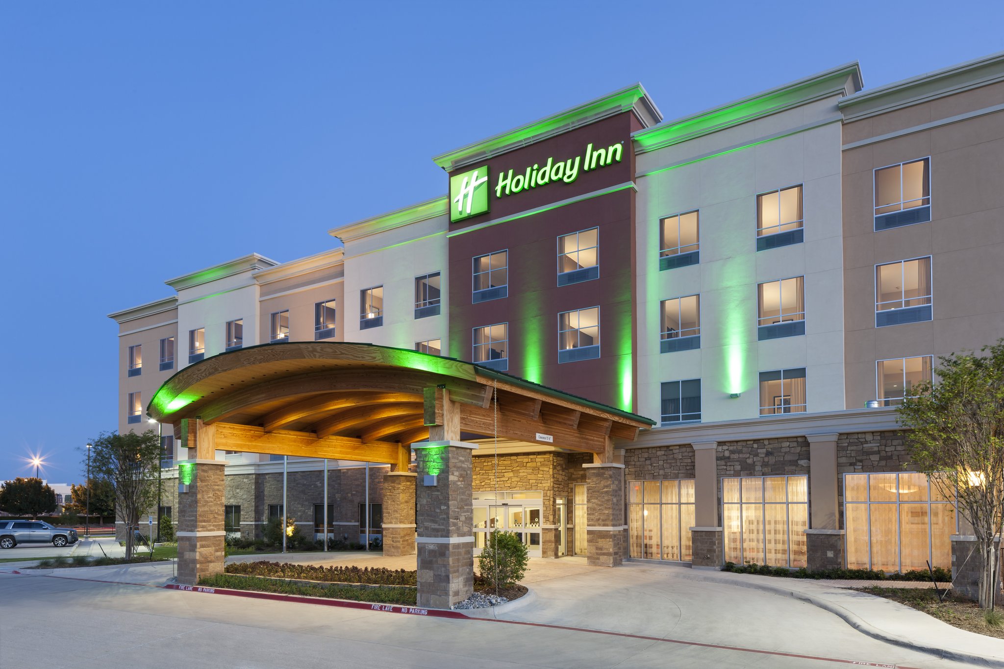Clarion Hotel The Colony Plano West