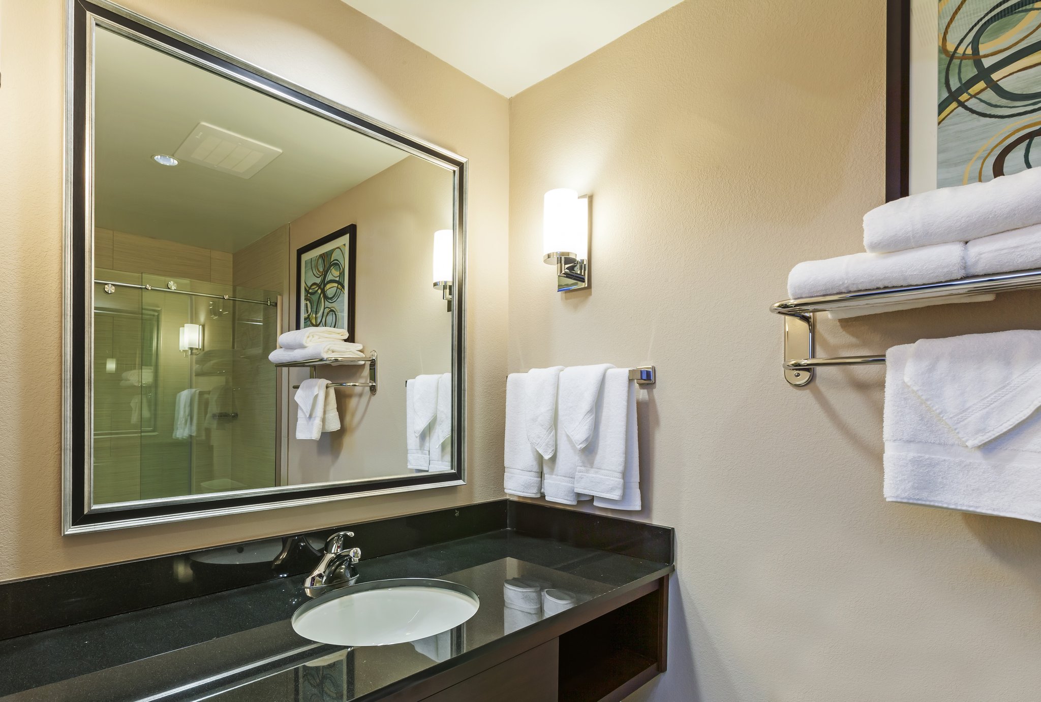 Clarion Hotel The Colony Plano West