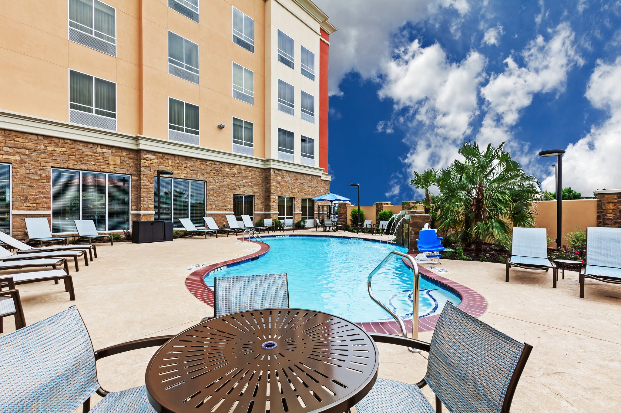 Clarion Hotel The Colony Plano West