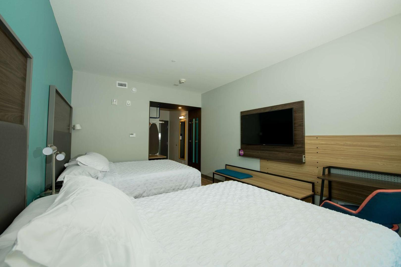 Tru by Hilton The Colony Dallas