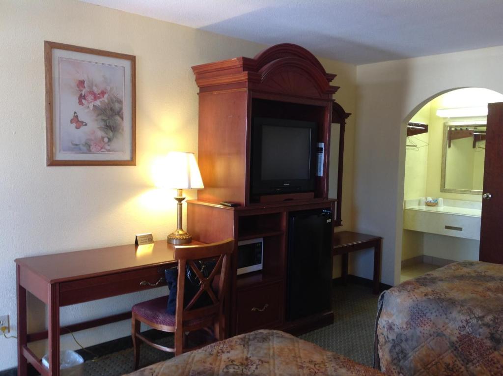 Scottish Inns & Suites Shenandoah Woodlands
