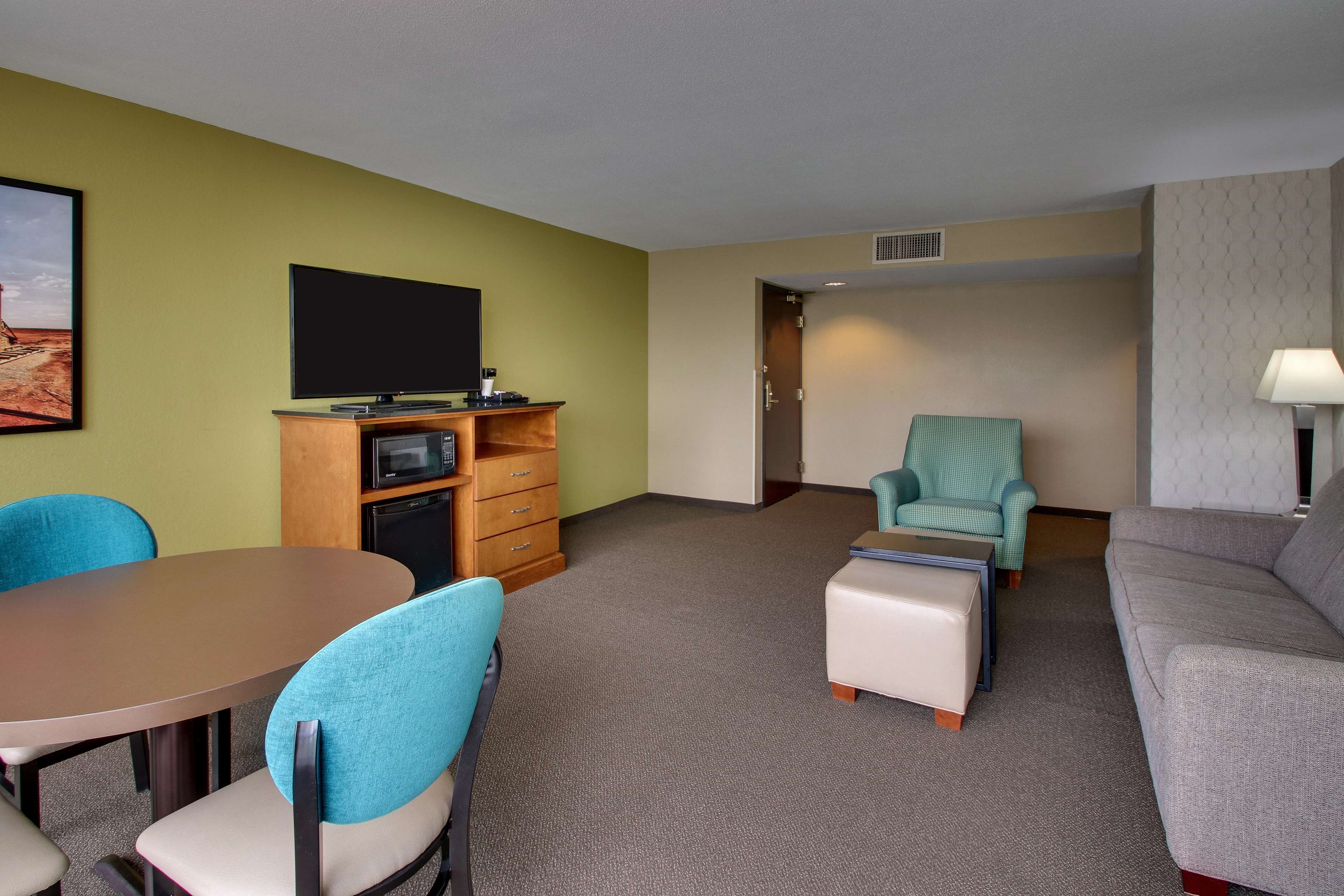 Heritage Inn & Suites The Woodlands, Trademark by Wyndham