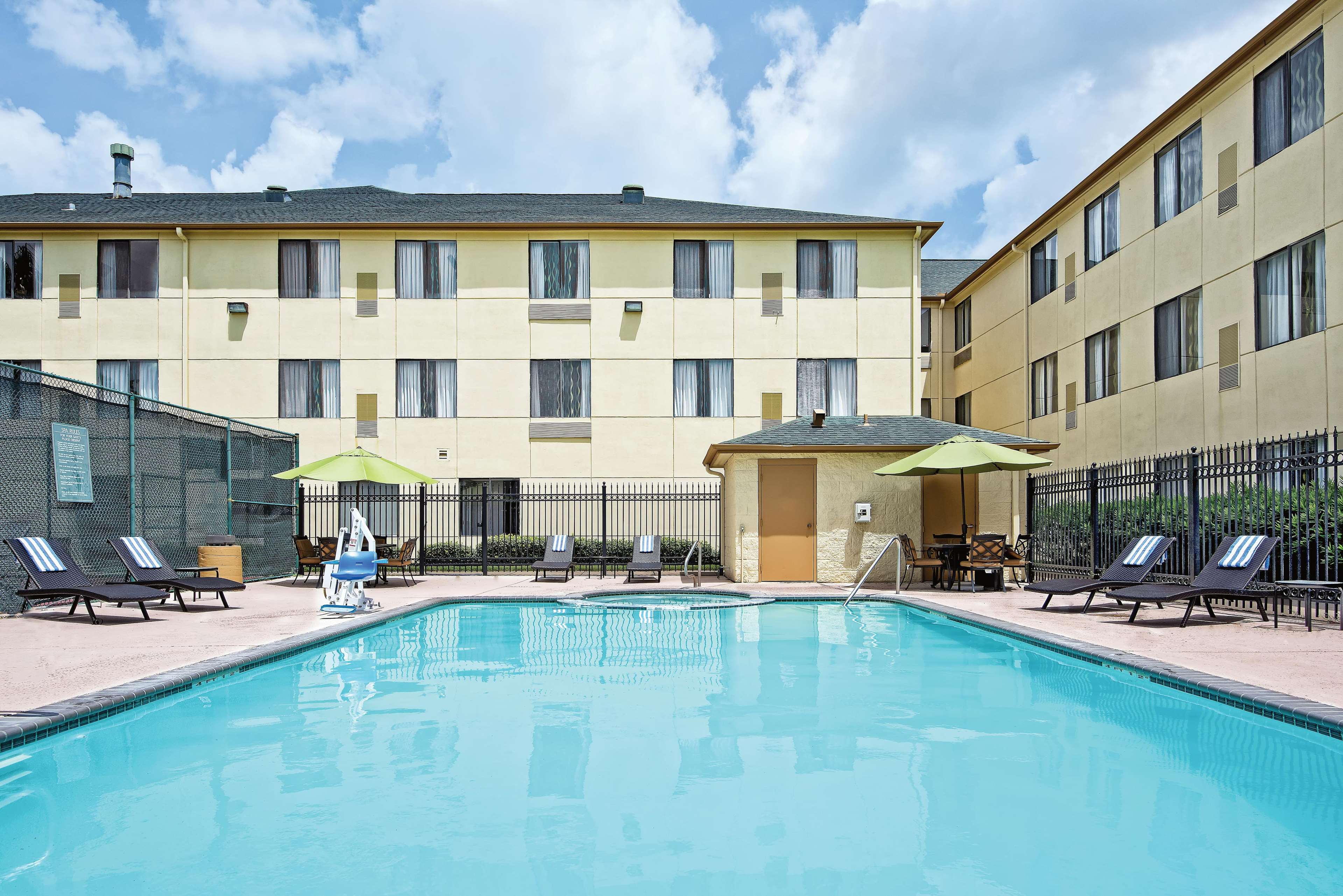 La Quinta Inn & Suites by Wyndham The Woodlands/Spring