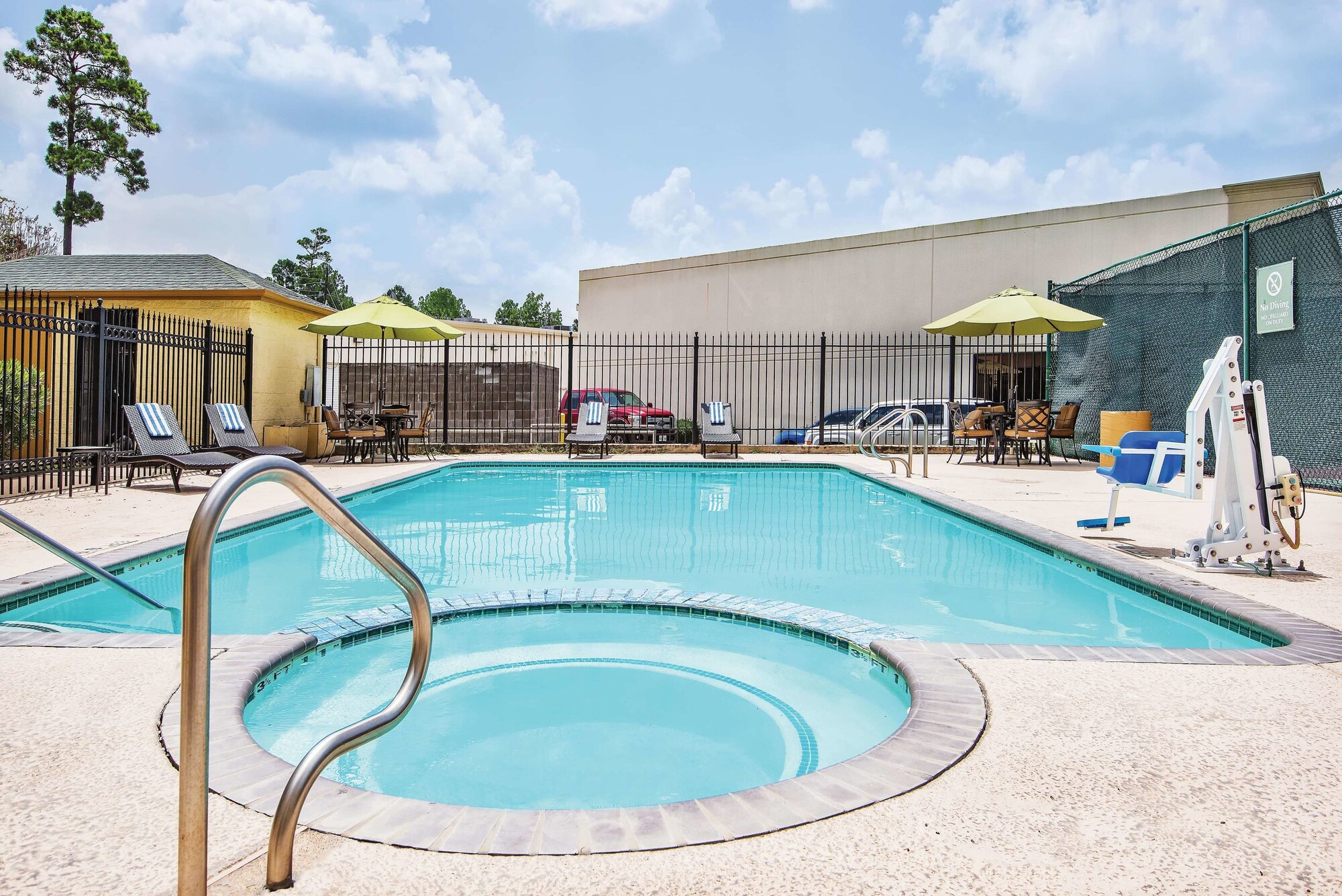 La Quinta Inn & Suites by Wyndham The Woodlands/Spring