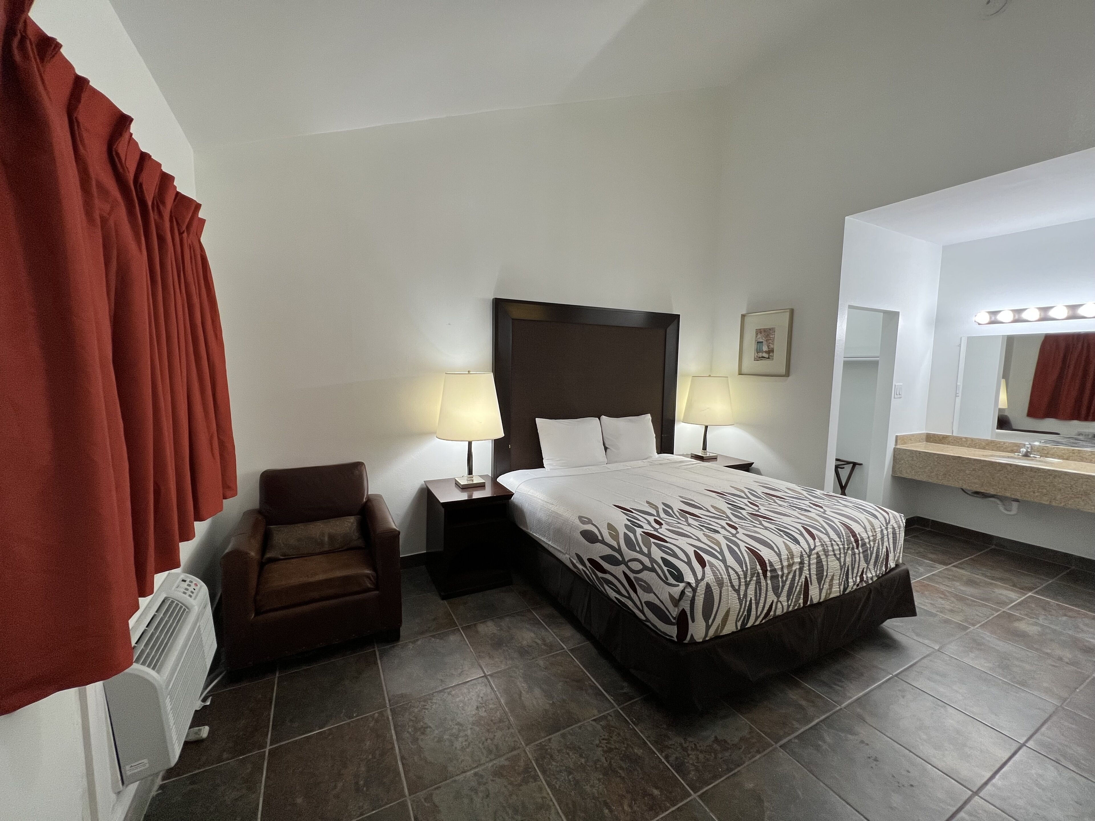 Bass Inn Motel