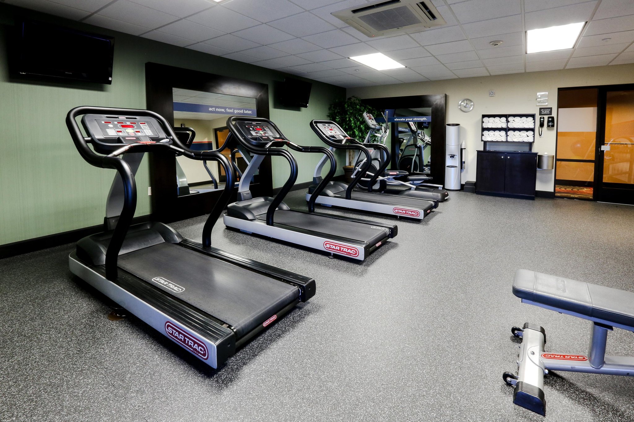 Hampton Inn & Suites Tomball