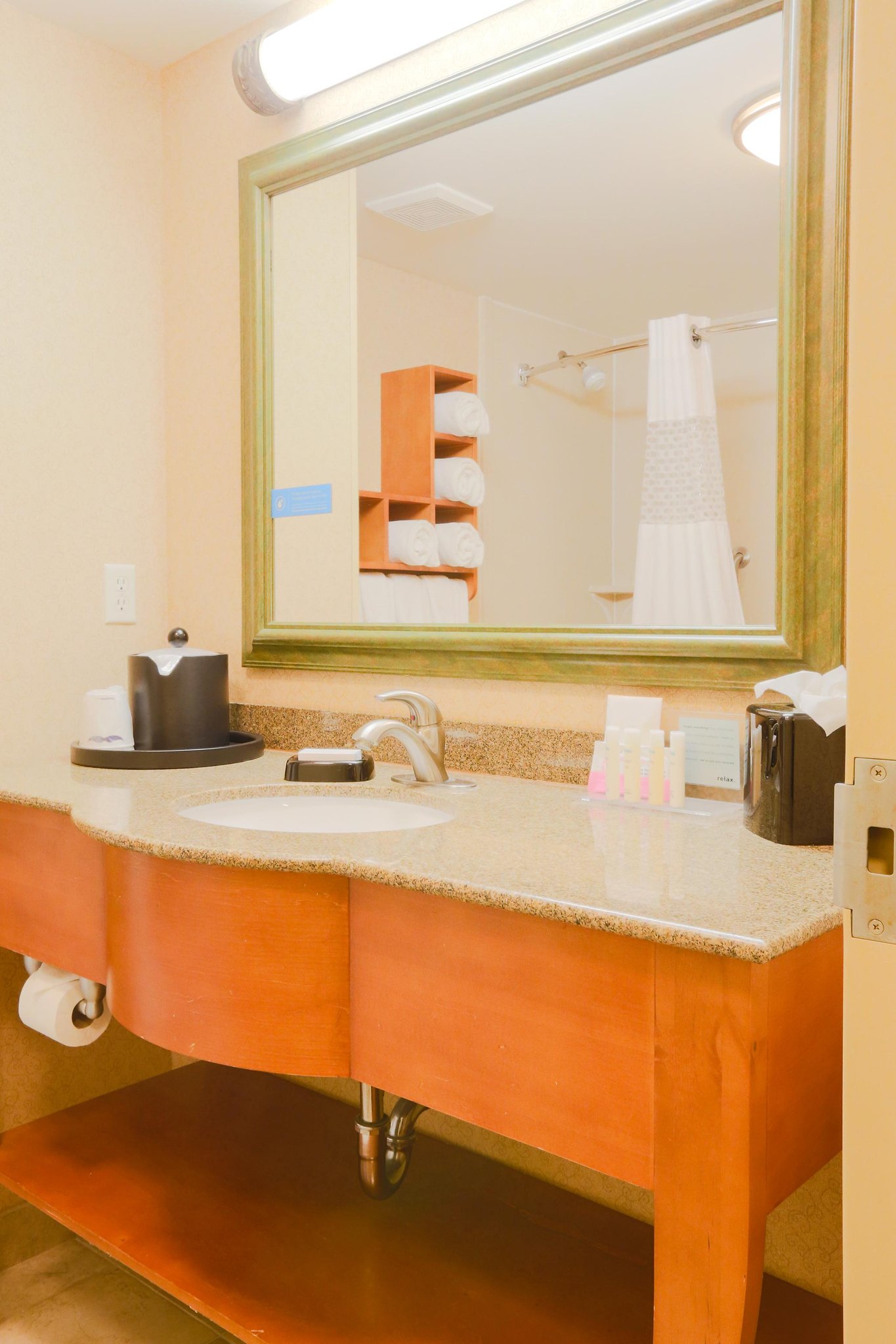 Hampton Inn & Suites Tomball